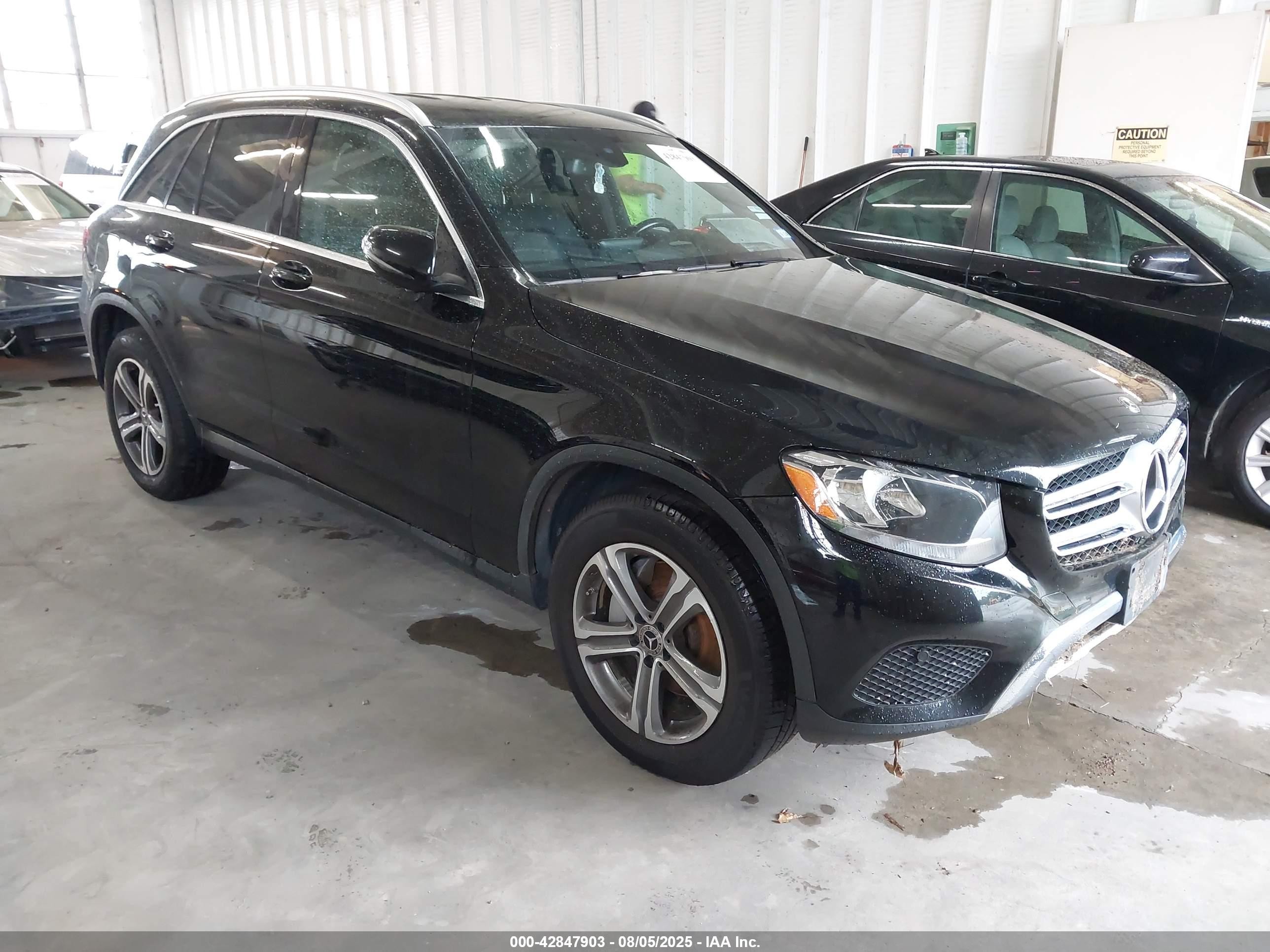 2019 Mercedes-Benz GLC 300, VIN WDC0G4KB1KF559150 — Water / flood