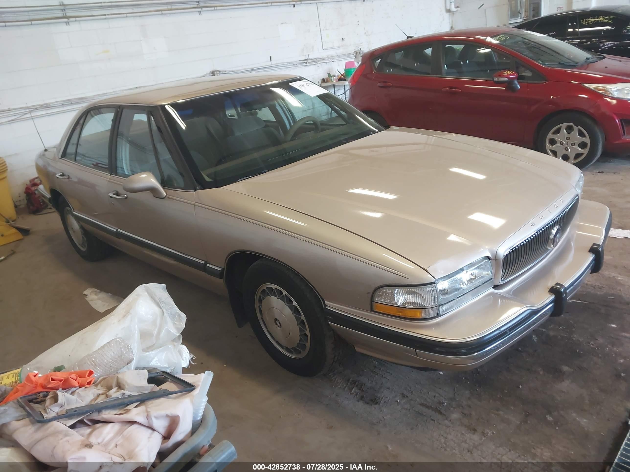 1994 Buick LeSabre Custom, VIN 1G4HP52L1RH548327 — Side