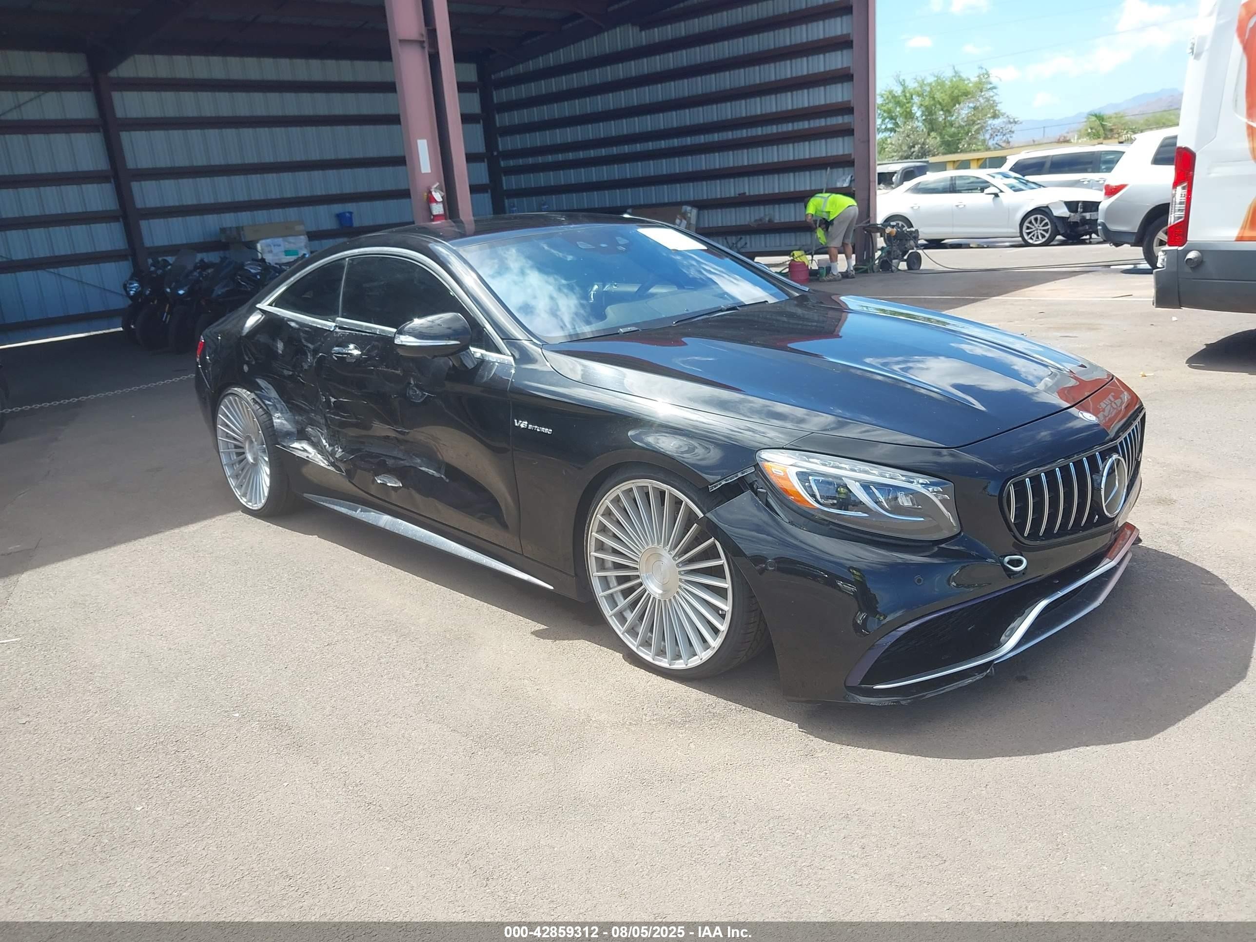 2015 Mercedes-Benz S 63 AMG, VIN WDDXJ7JB4FA002671 — Side