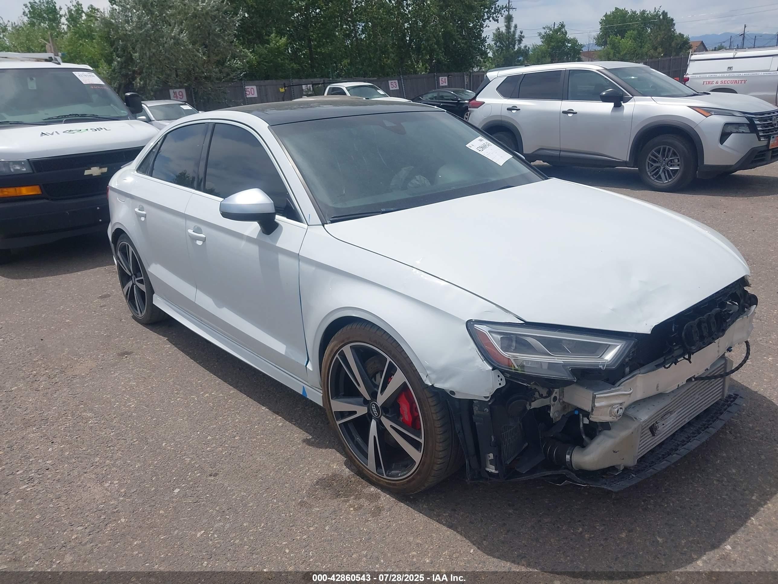 2020 Audi RS 3, VIN WUABWGFF4LA904611 — Перед