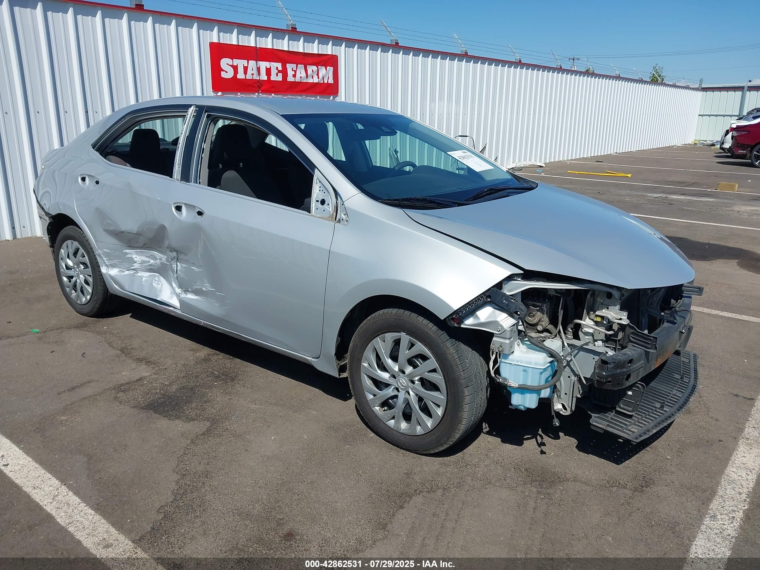 2018 Toyota Corolla L, VIN 2T1BURHE6JC122502 — Side