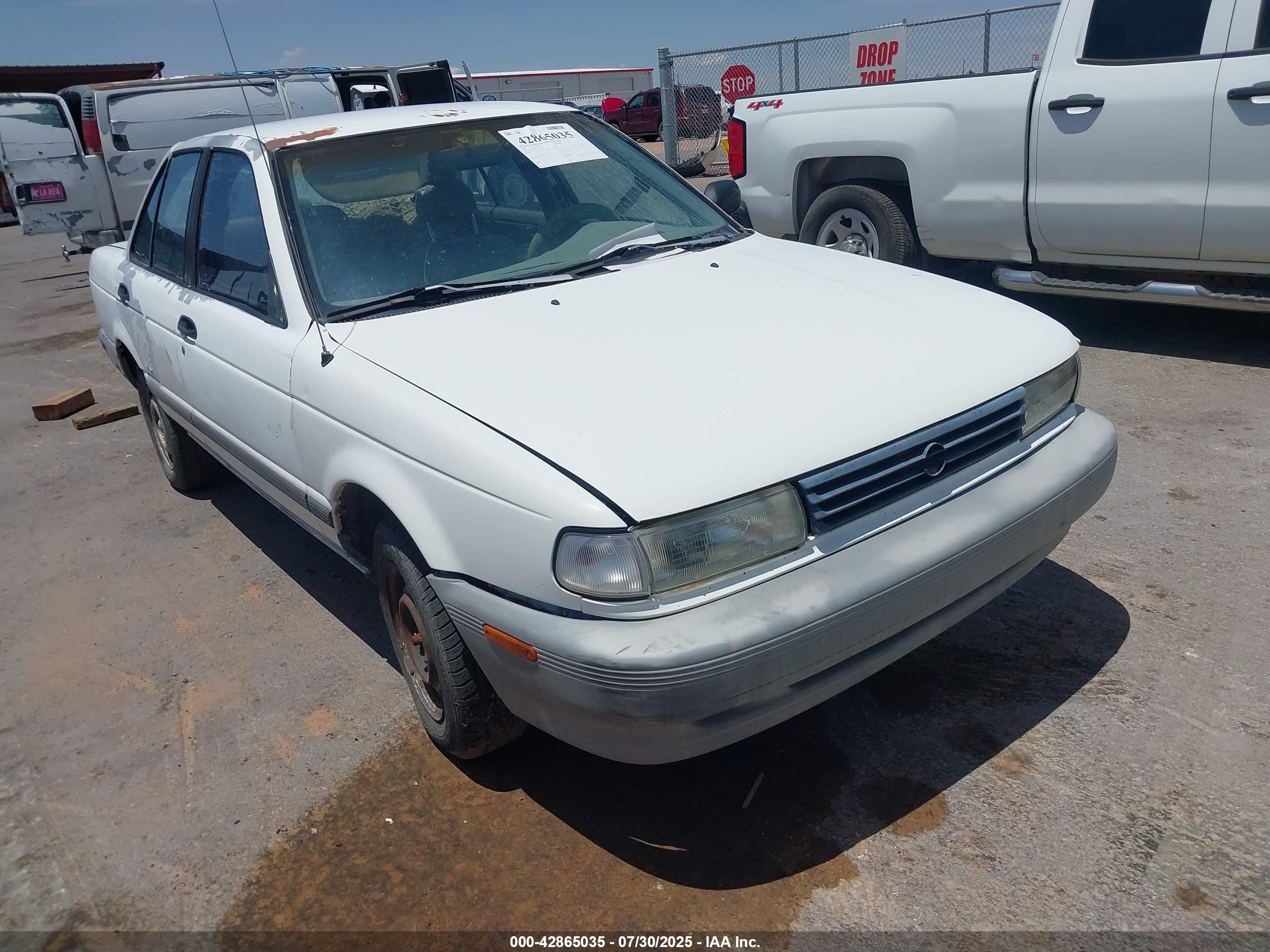 1991 Nissan Sentra, VIN 1N4EB31B9MC713300 — Side