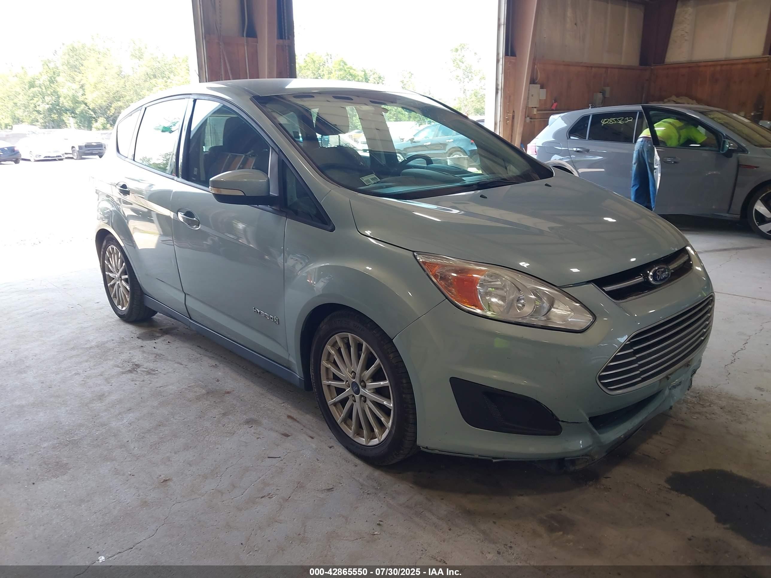 2013 Ford C-Max SE, VIN 1FADP5AU0DL501699 — Front end
