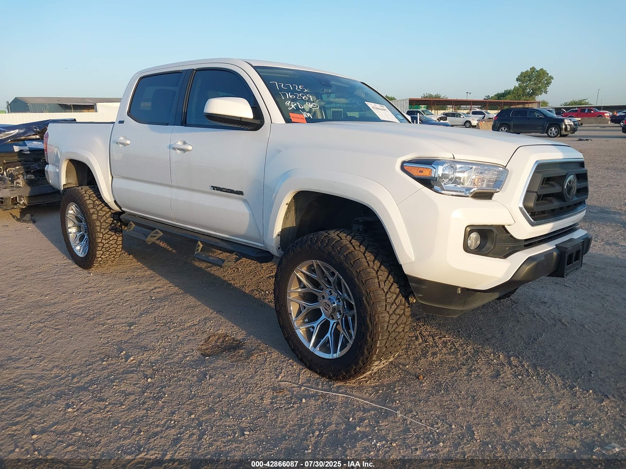 2023 Toyota Tacoma SR5, VIN 3TYAZ5CN6PT042182 — Side