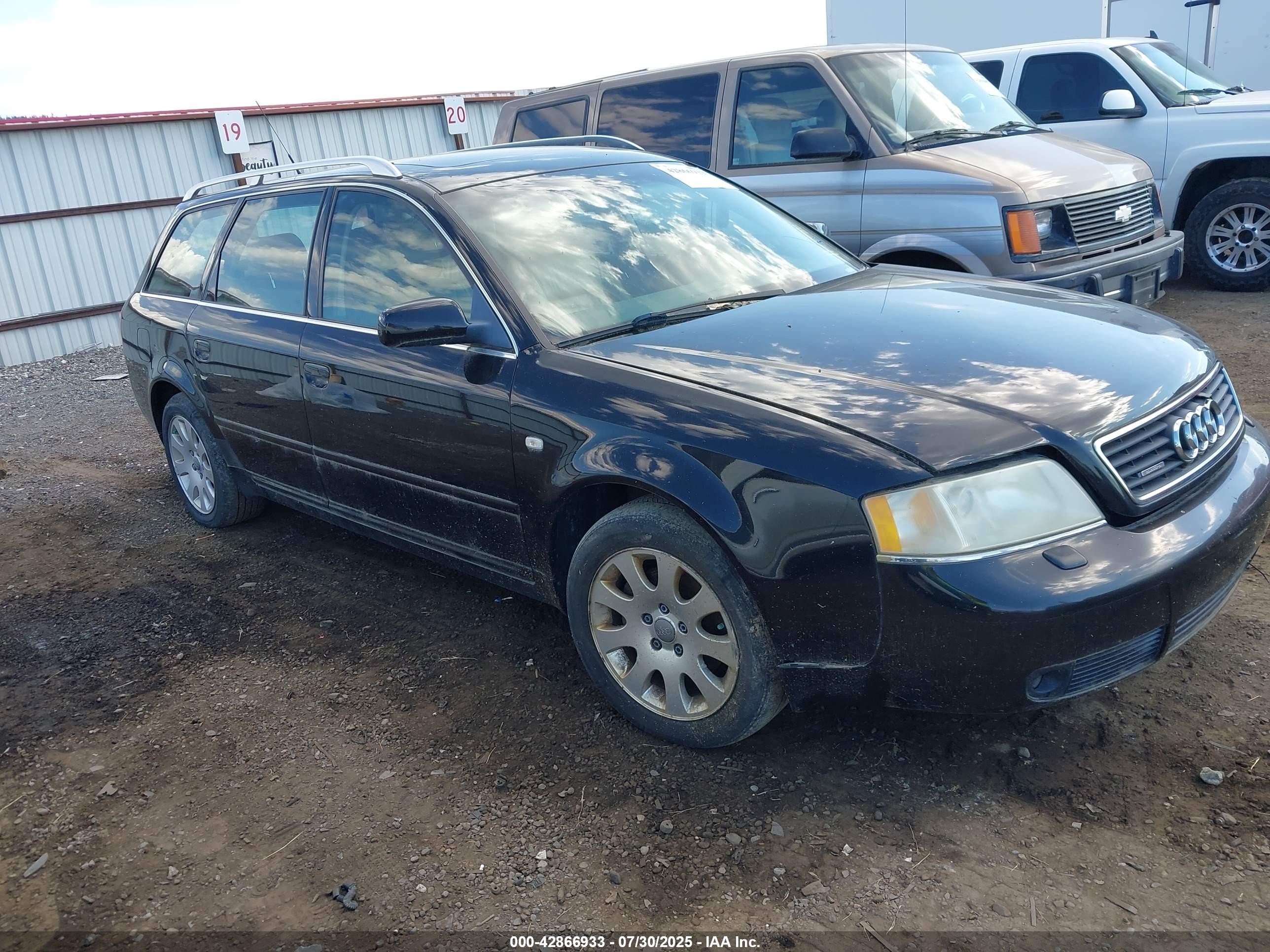 1999 Audi A6, VIN WAUDA34B0XN132052 — Front end