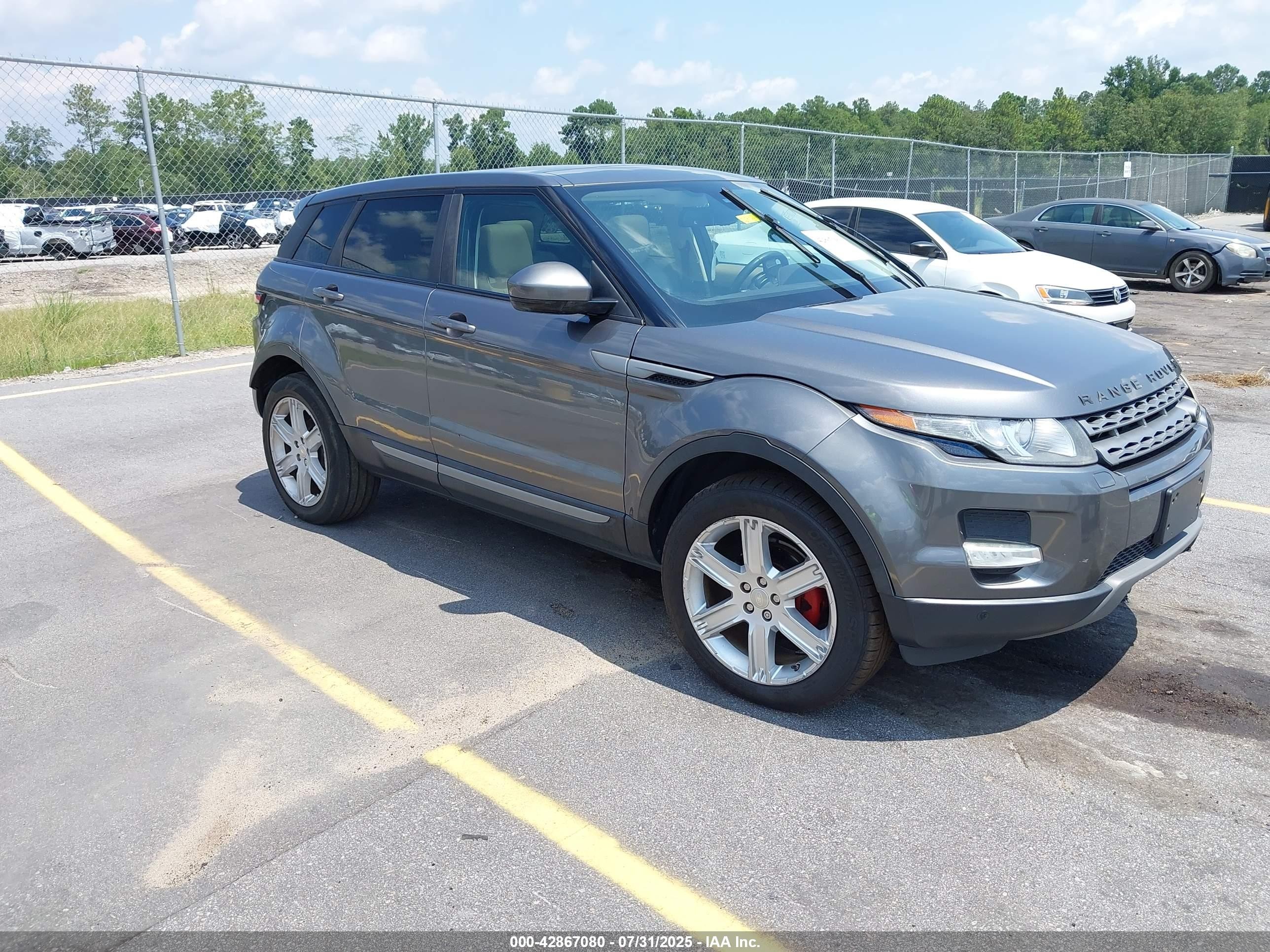 2015 Land Rover Range Rover Evoque Pure Plus, VIN SALVP2BG6FH041212 — Front end