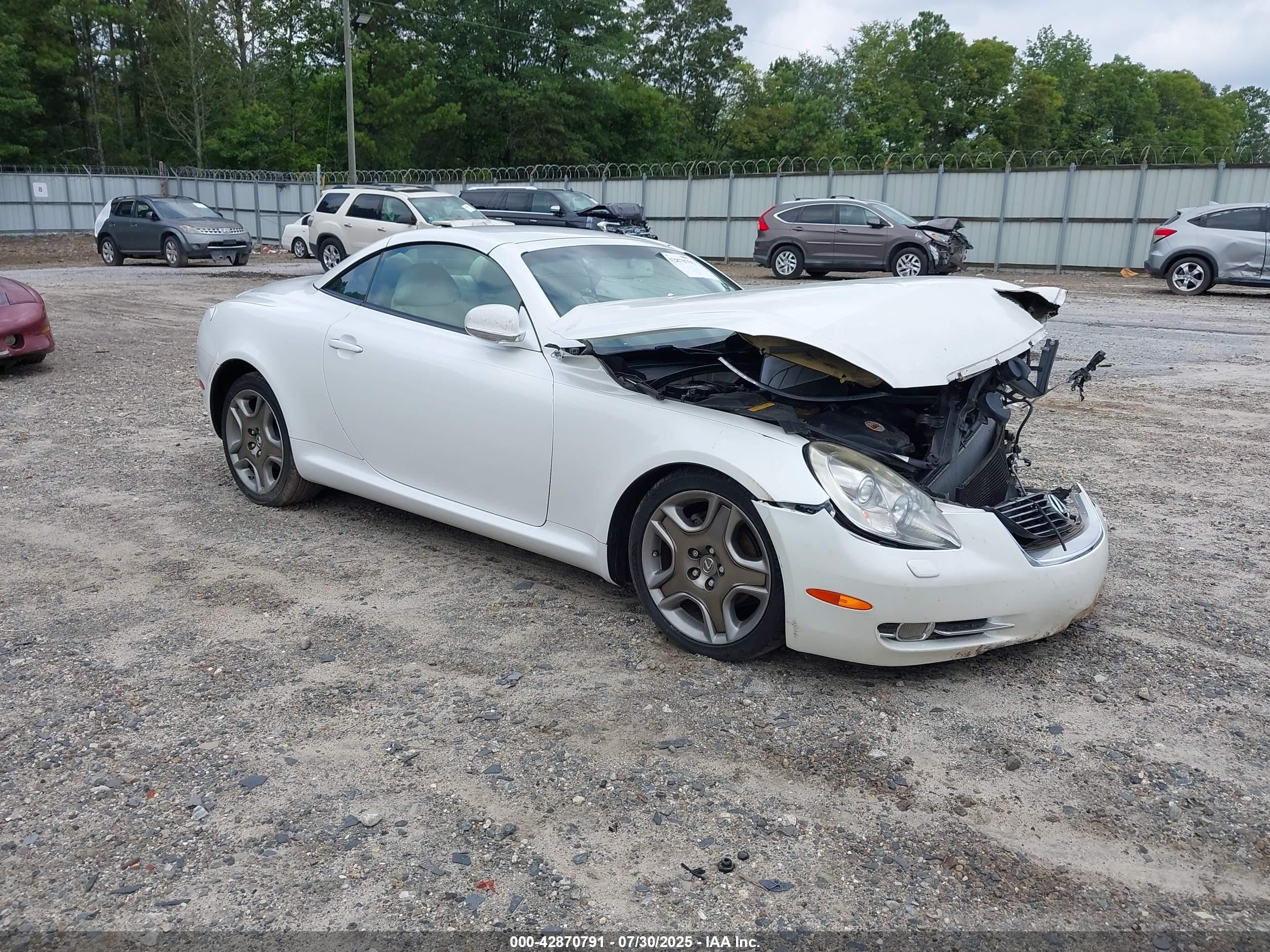 2007 Lexus SC 430, VIN JTHFN45Y779012667 — Перед