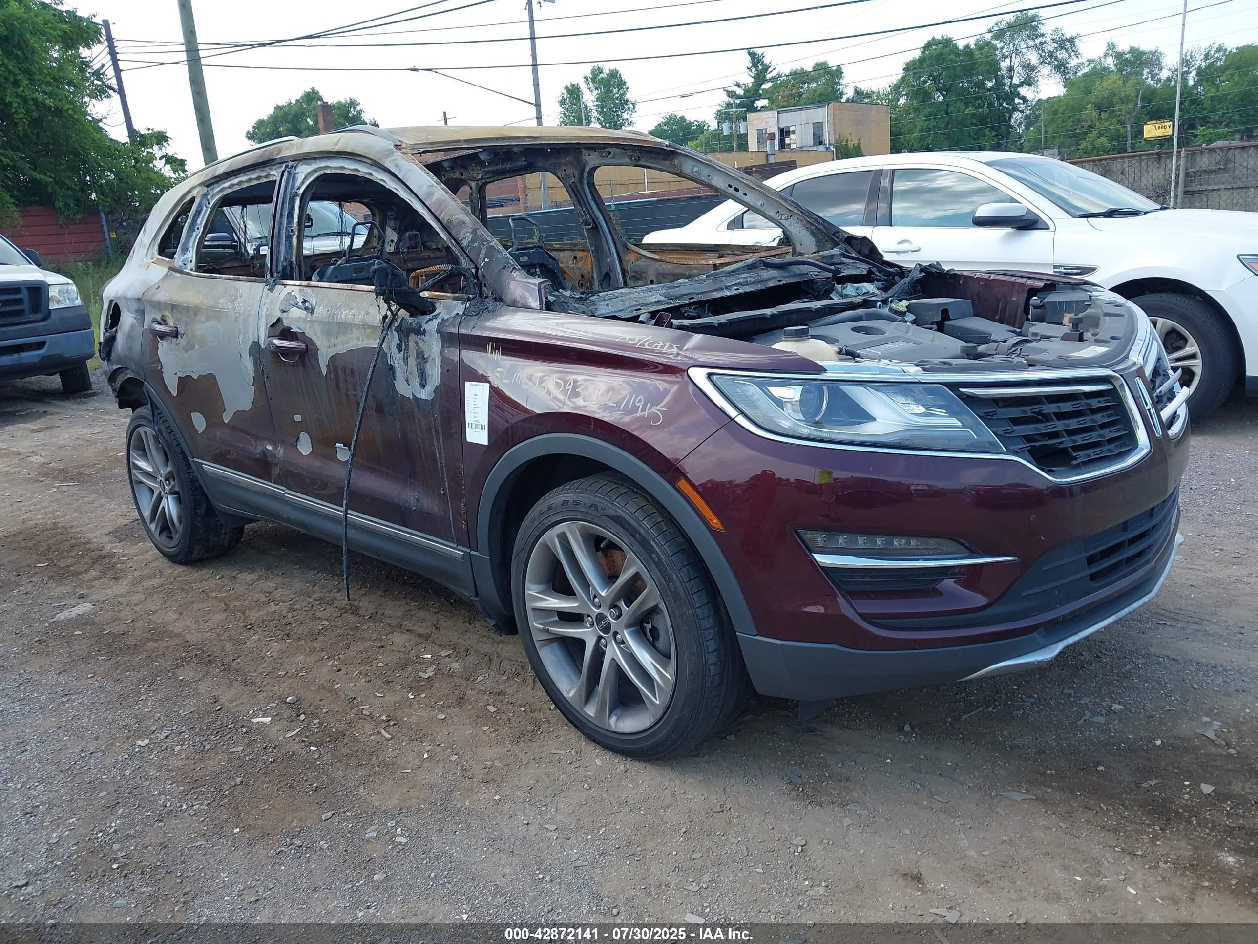 2017 Lincoln MKC Reserve, VIN 5LMCJ3D93HUL71915 — Interior fire