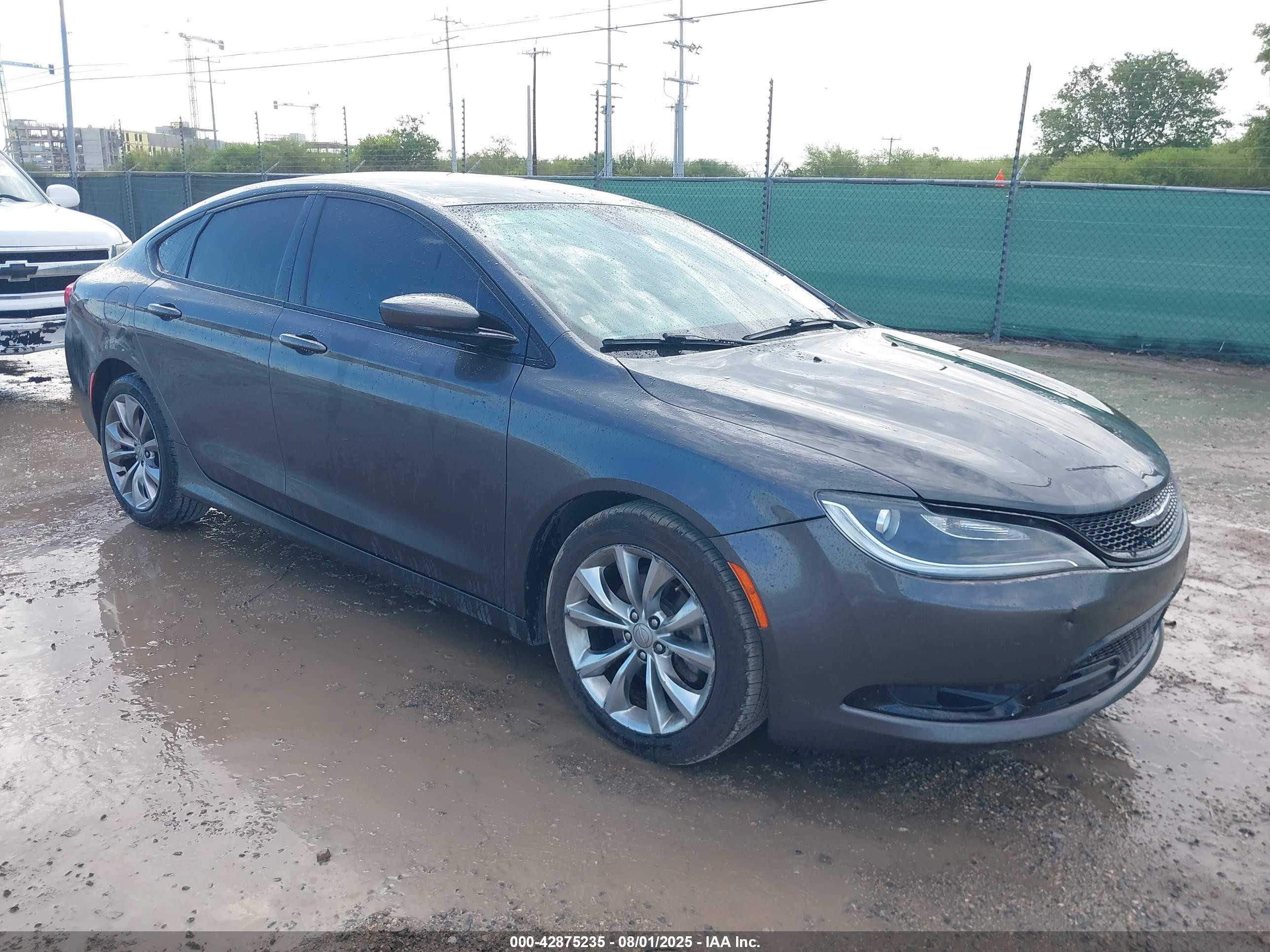 2015 Chrysler 200 S, VIN 1C3CCCBB8FN500699 — Repossession