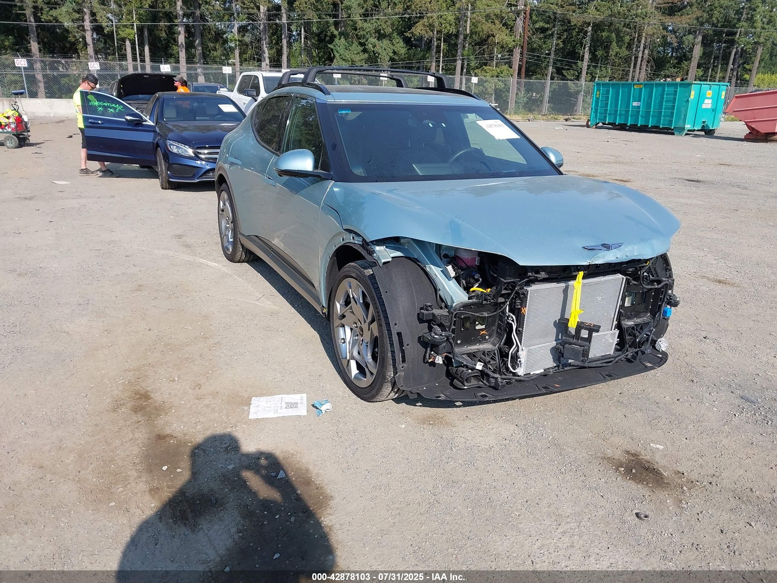 2024 Genesis GV60 Performance, VIN KMUKEDSB0RU022499 — Front end