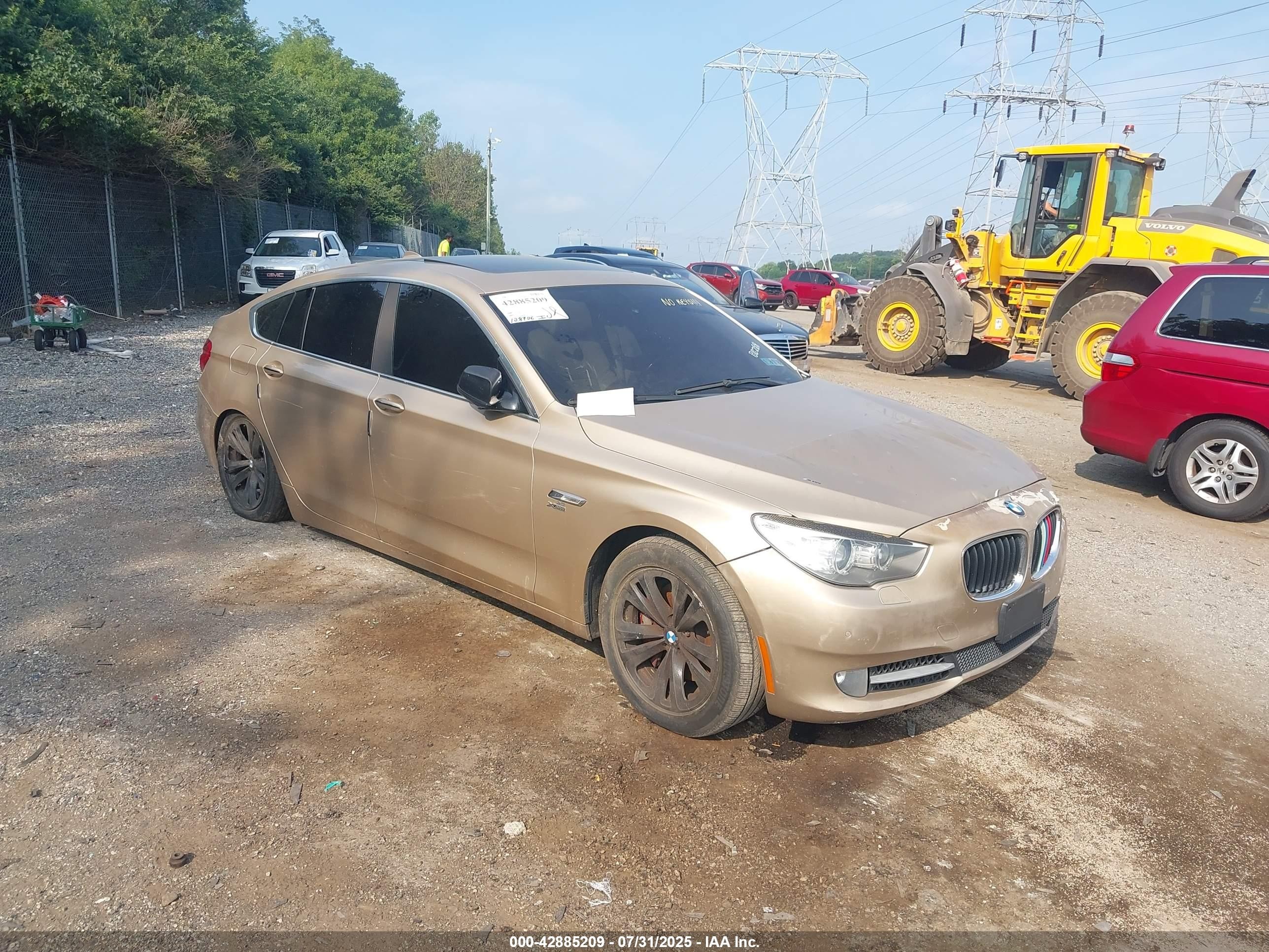2011 BMW 5 Series 535i Gran Turismo xDrive, VIN WBASP2C59BC337336 — Side
