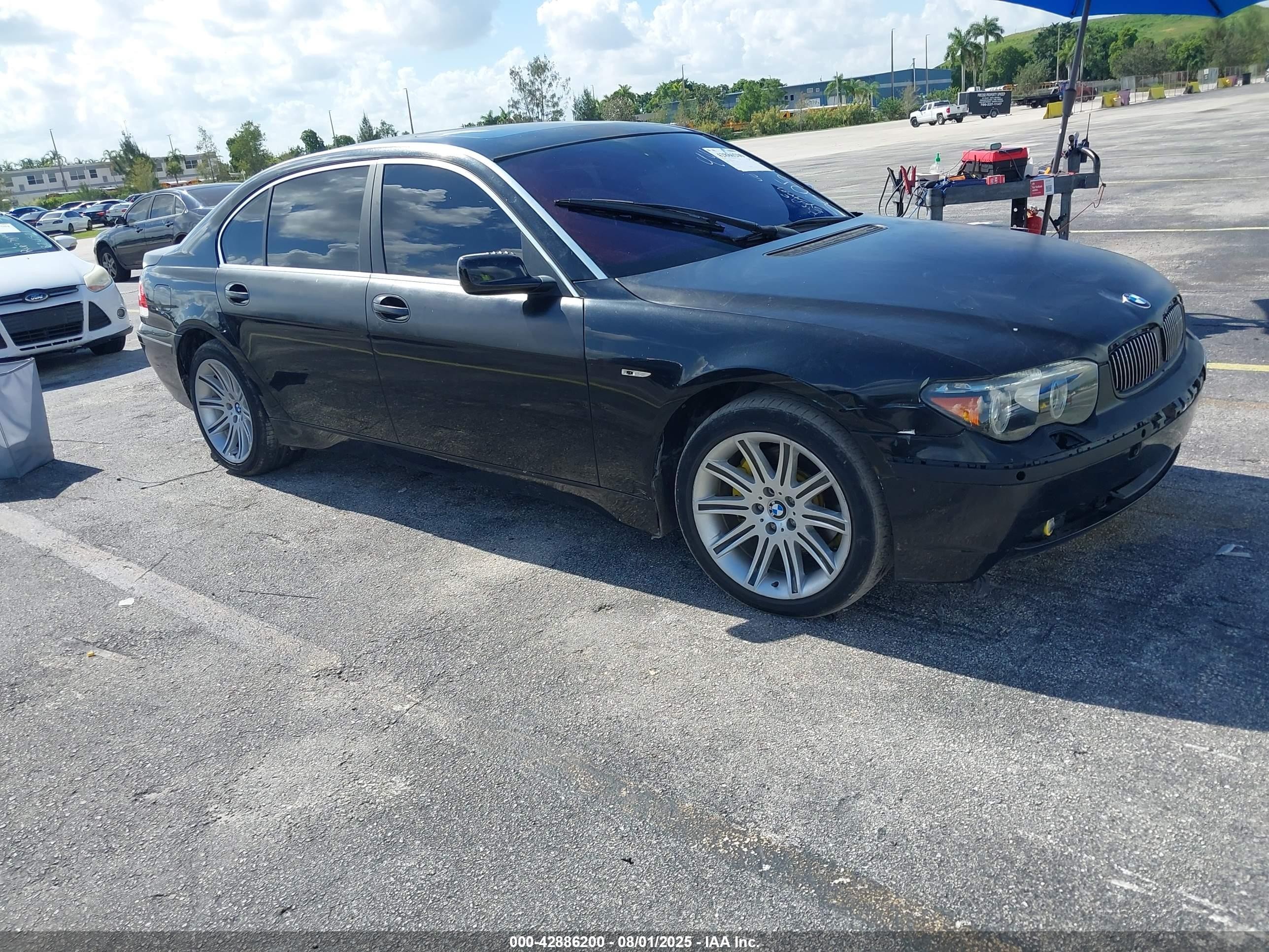 2005 BMW 7 Series 745Li, VIN WBAGN63585DS60511 — Auction photo