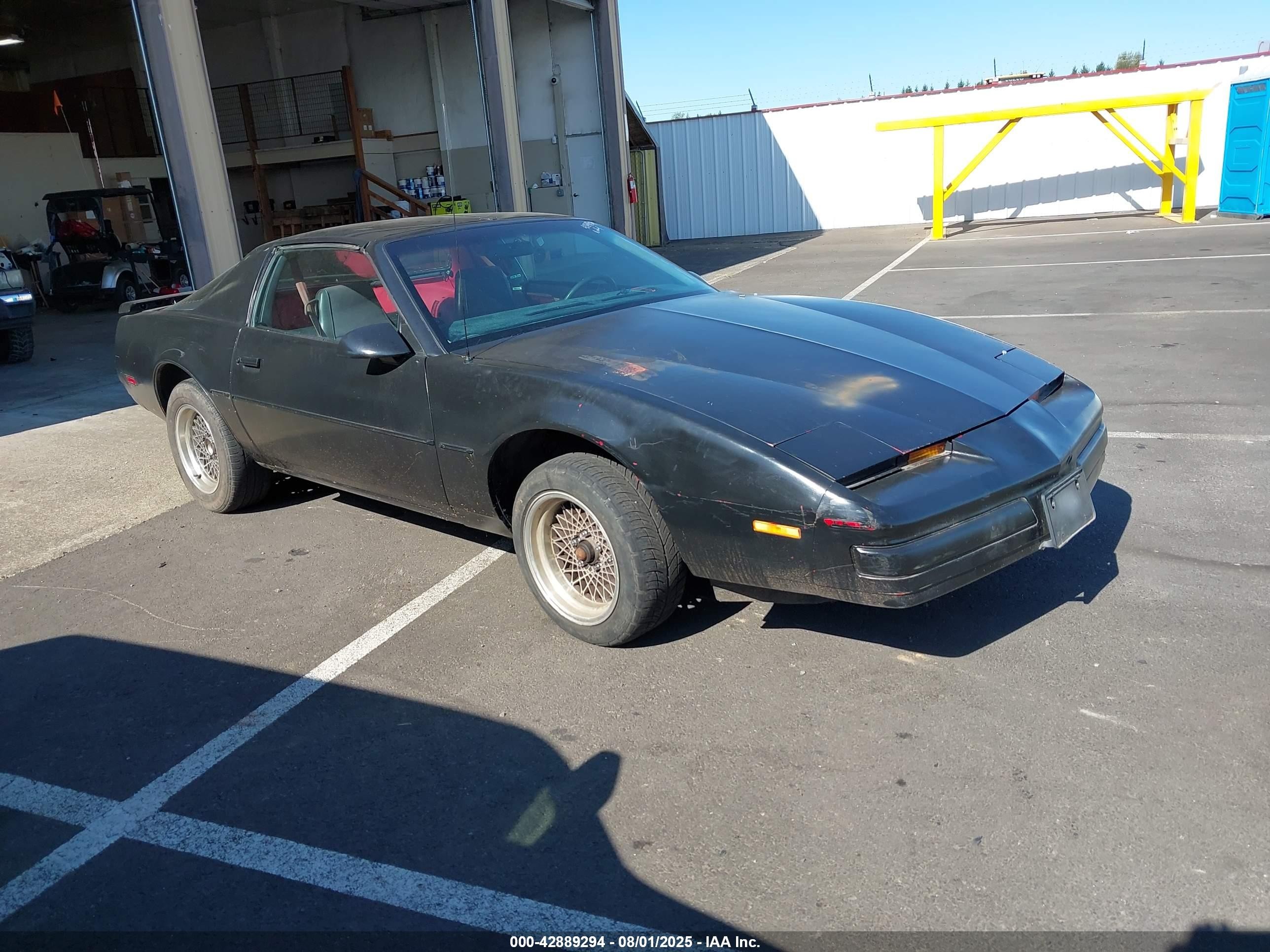 1986 Pontiac Firebird, VIN 1G2FS87S3GL207036 — Front end