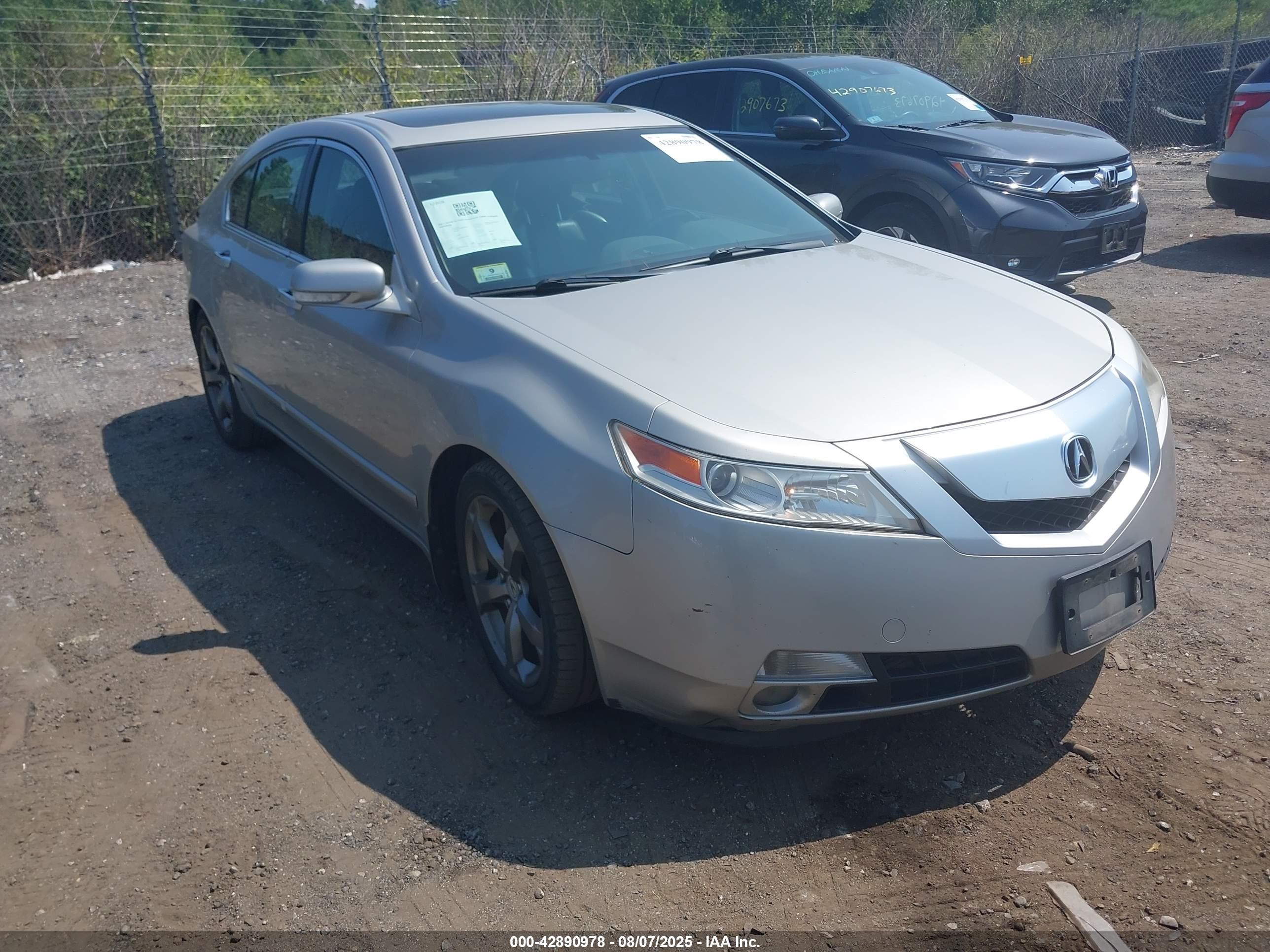 2011 Acura TL Technology, VIN 19UUA9F55BA002072 — Фото с аукциона