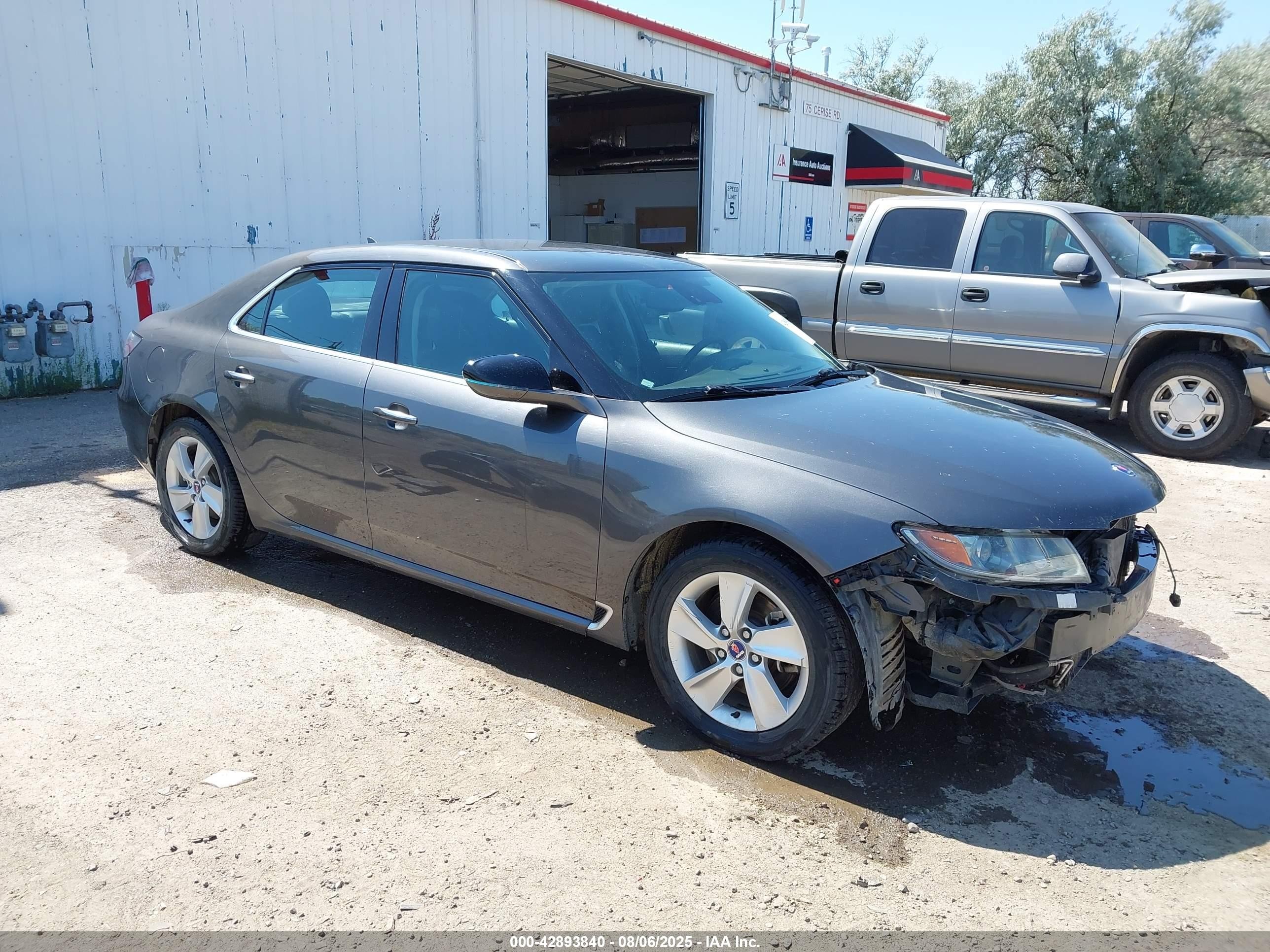2011 Saab 9-5 Turbo4, VIN YS3GN4AR1B4003658 — Front end