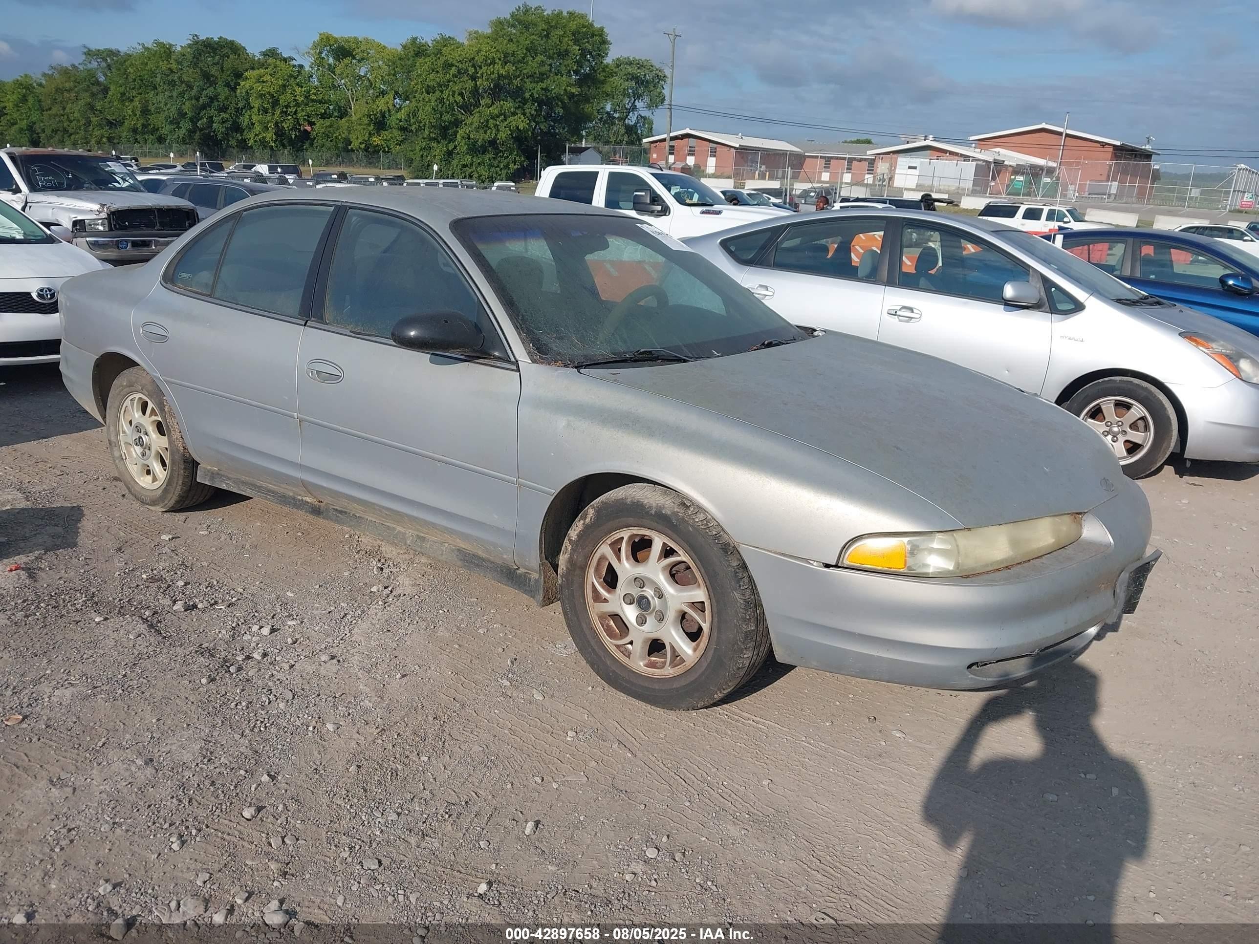 2000 Oldsmobile Intrigue GX, VIN 1G3WH52H0YF193830 — Front end