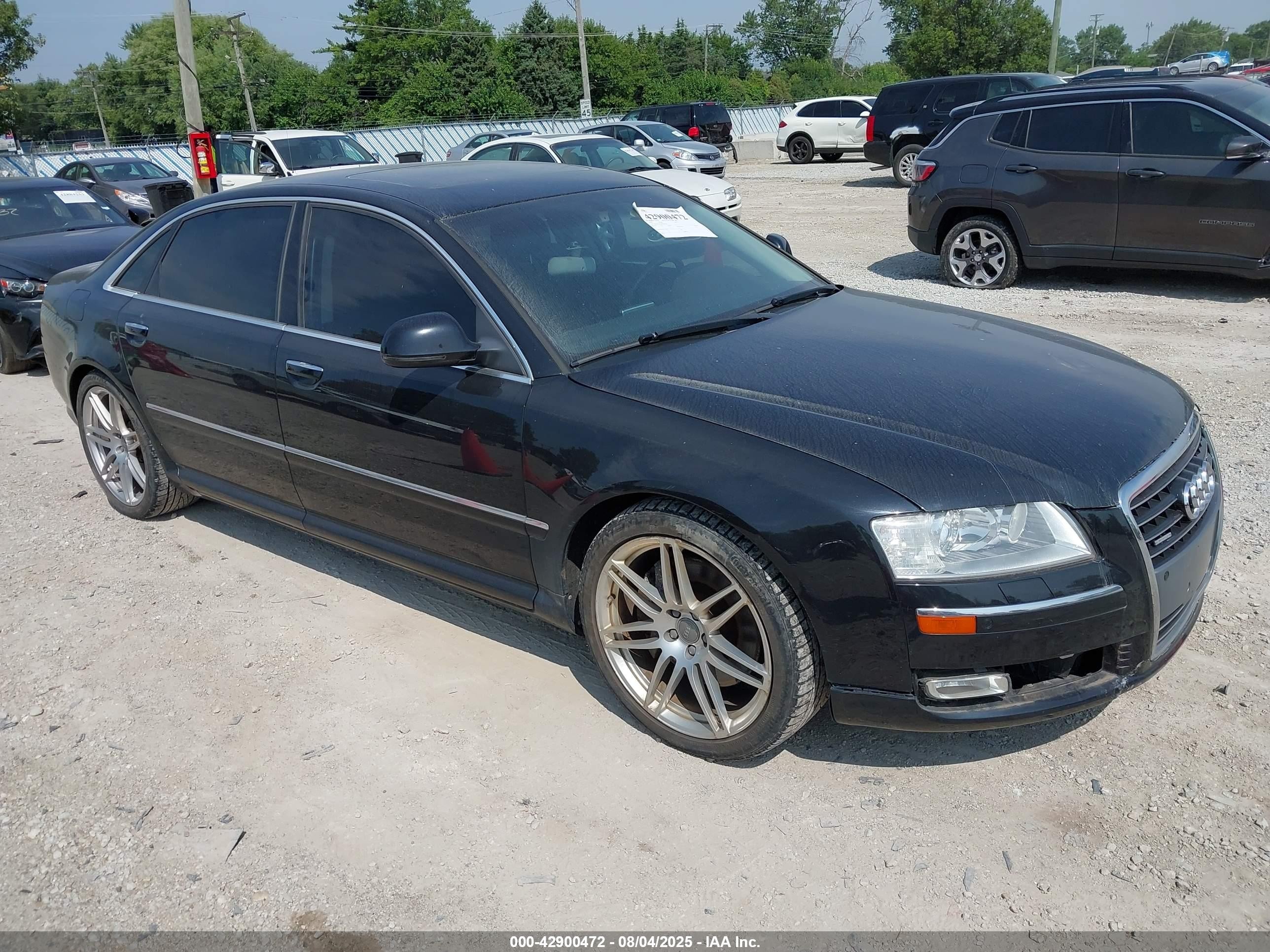 2010 Audi A8, VIN WAUSVAFA8AN001320 — Перед
