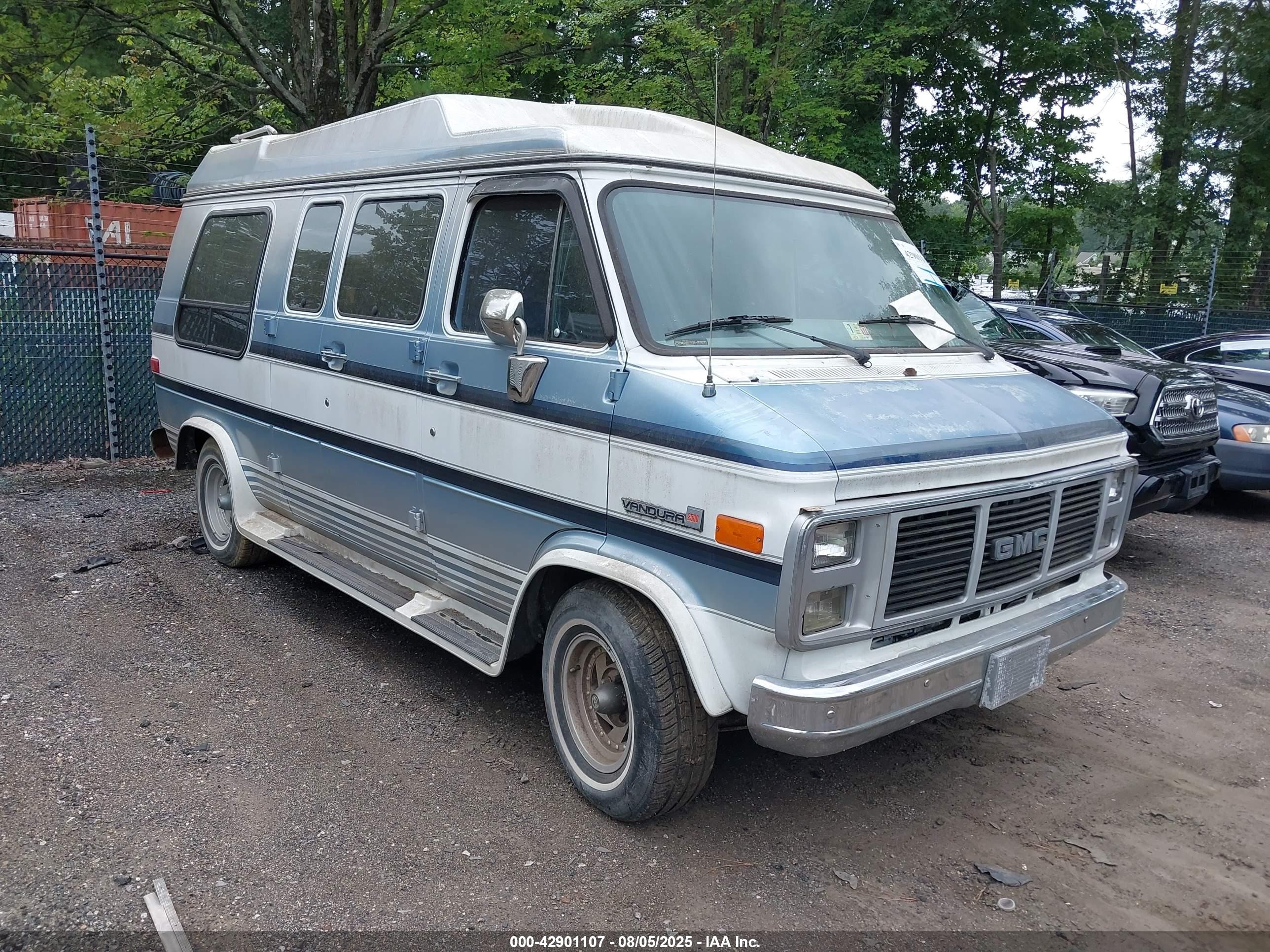 1991 GMC Rally, VIN 2GDEG25KXM4501165 — Side