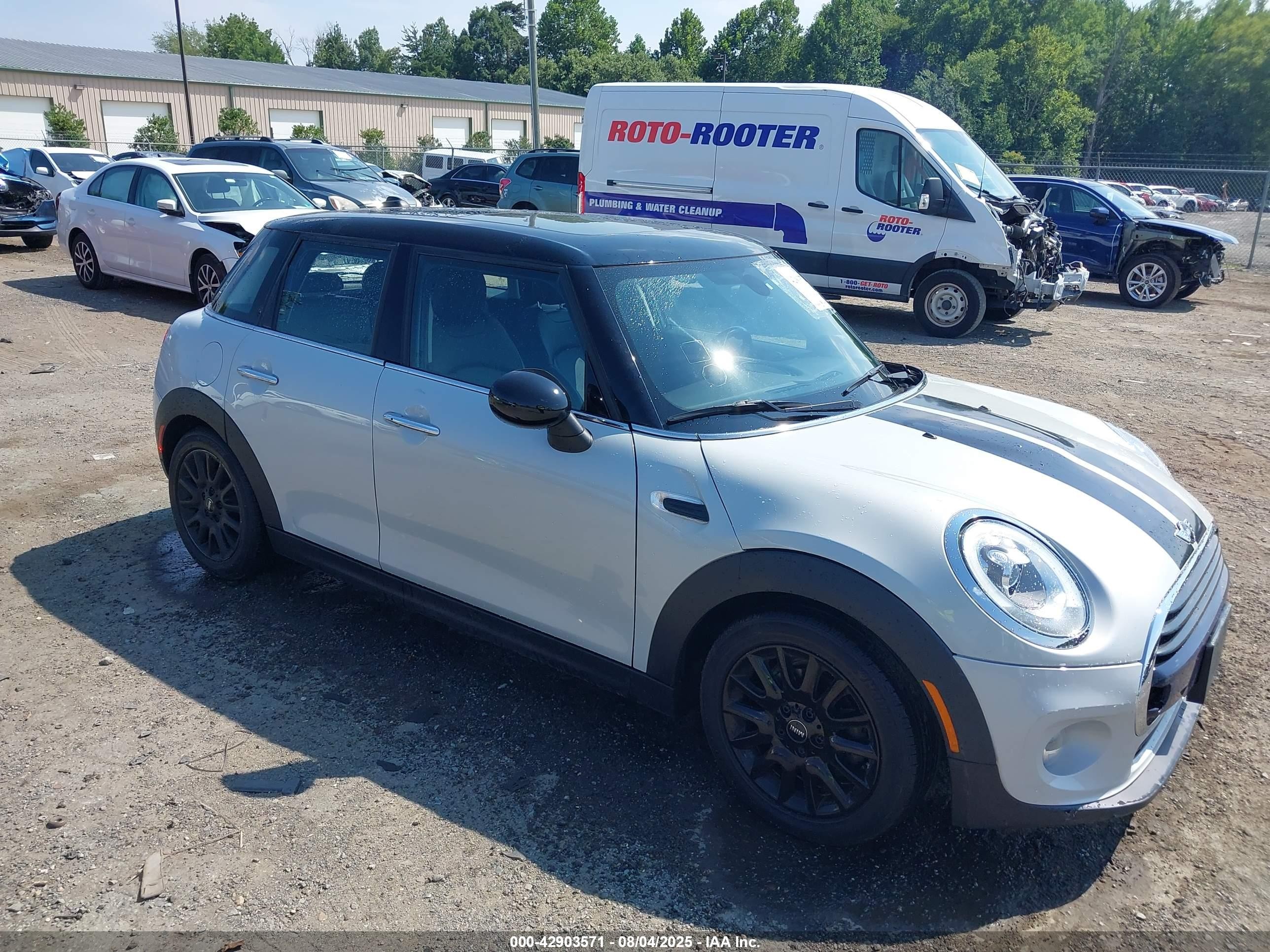 2018 MINI Hardtop 4 Door Cooper, VIN WMWXU1C50J2F81148 — После угона