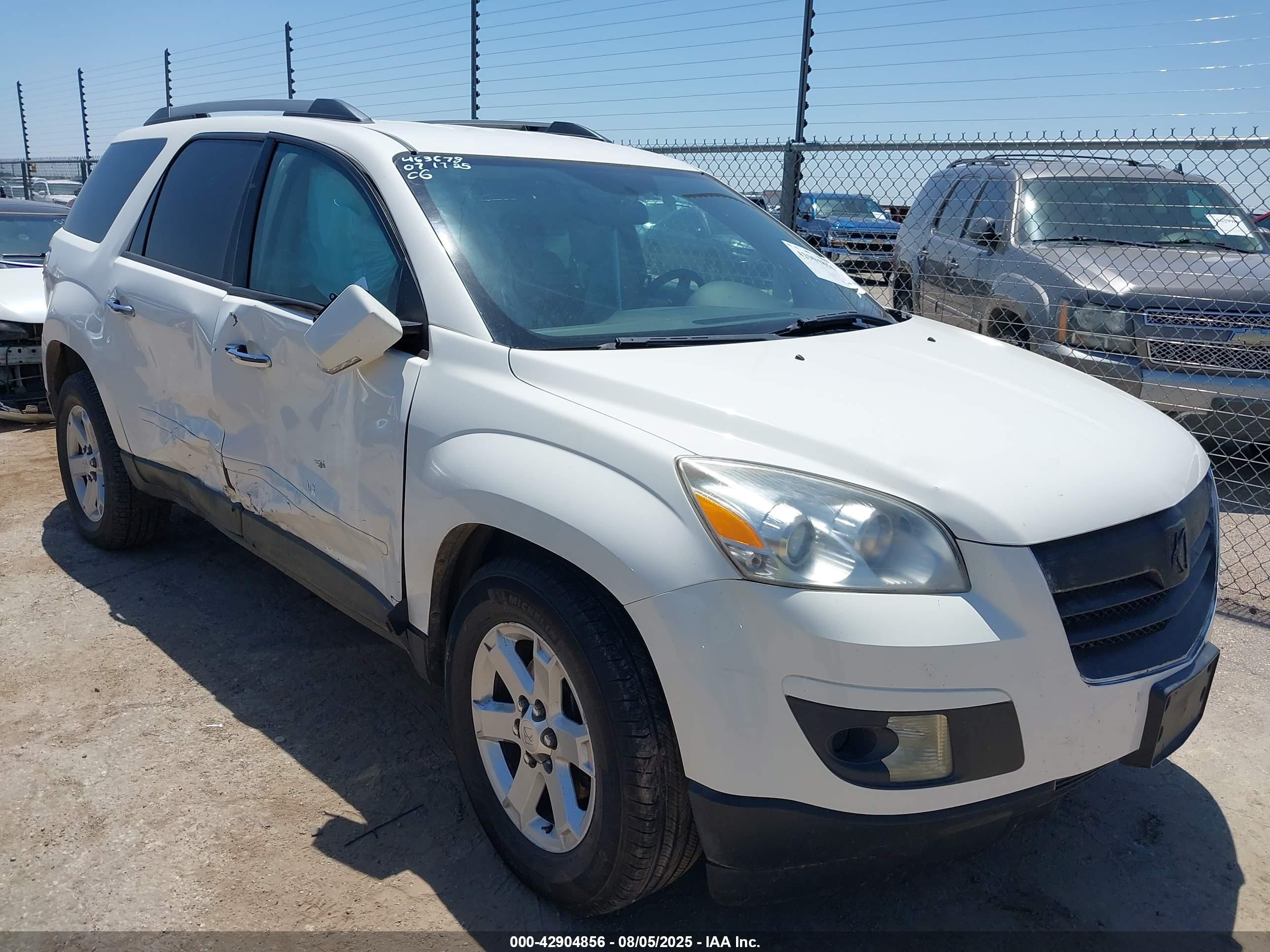 2010 Saturn Outlook XE, VIN 5GZLRTED9AJ198250 — Side