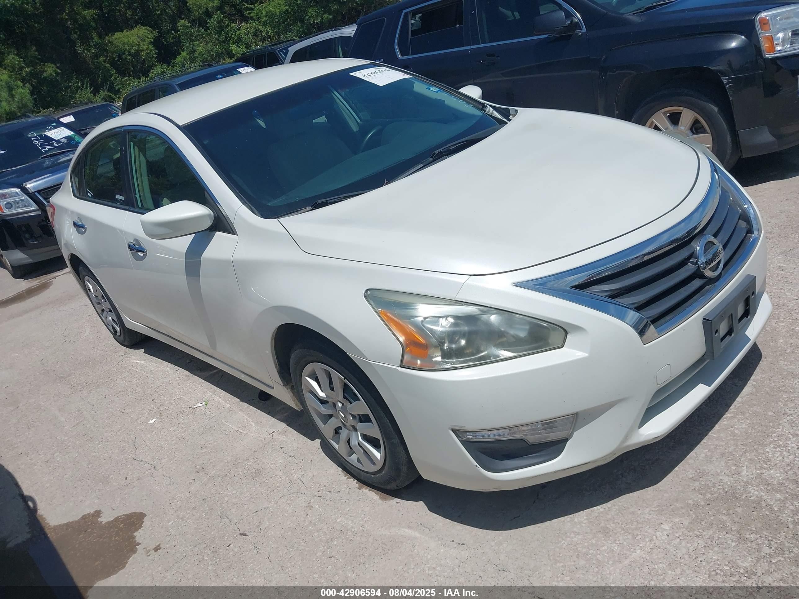 2013 Nissan Altima S, VIN 1N4AL3AP1DC228902 — Normal wear