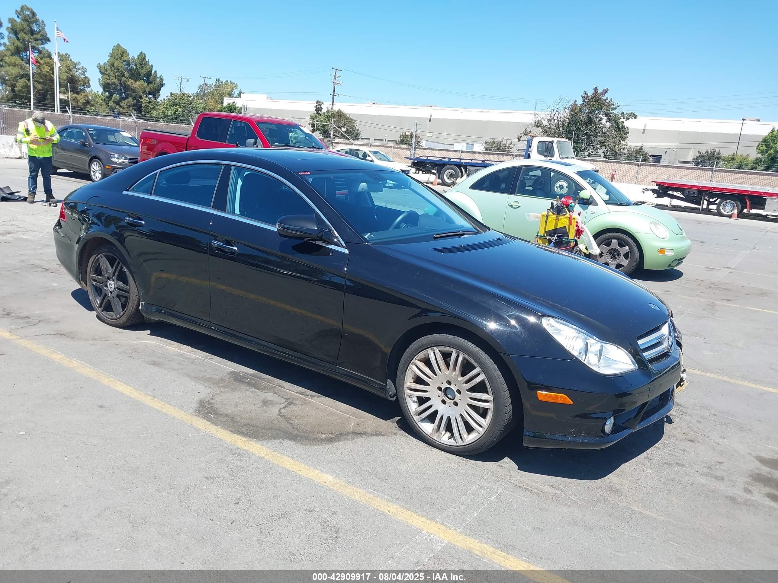 2010 Mercedes-Benz CLS 550, VIN WDDDJ7CB1AA163536 — Front end