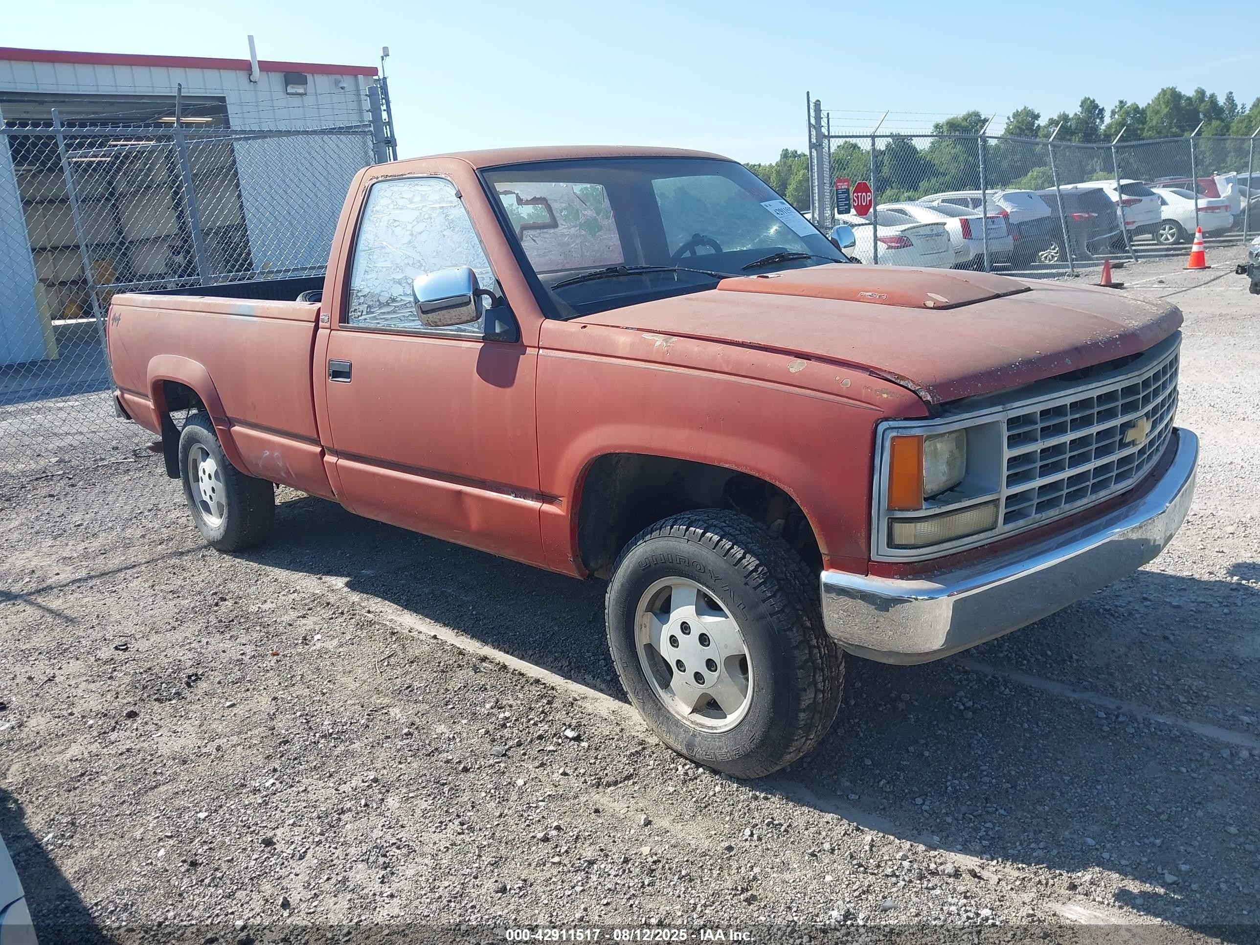 1989 Chevrolet K1500, VIN 1GCDK14H3KE201043 — Mechanical
