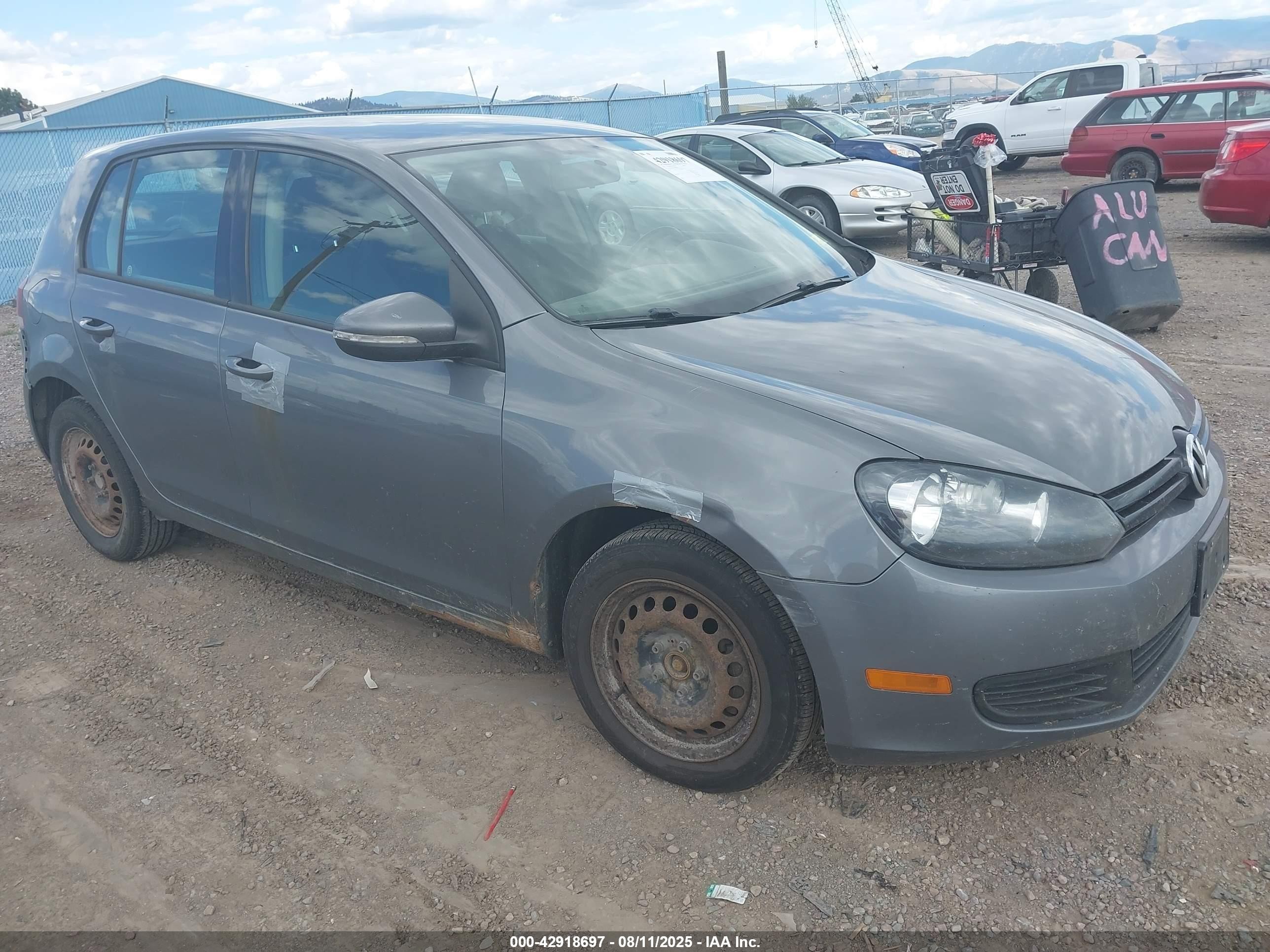 2013 Volkswagen Golf, VIN WVWDB7AJ0DW140029 — Зад