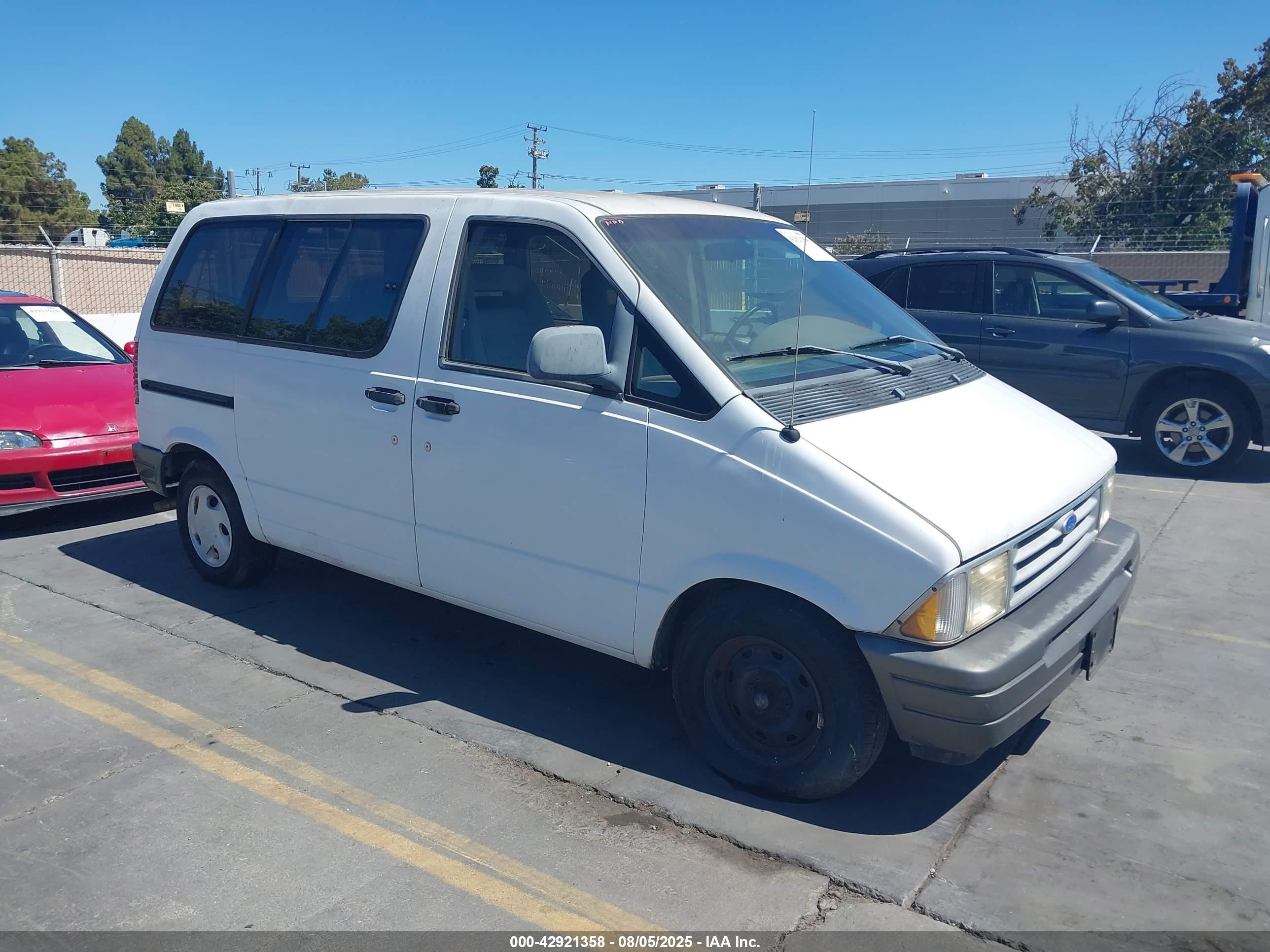 1997 Ford Aerostar, VIN 1FMCA11U2VZC16089 — Normal wear