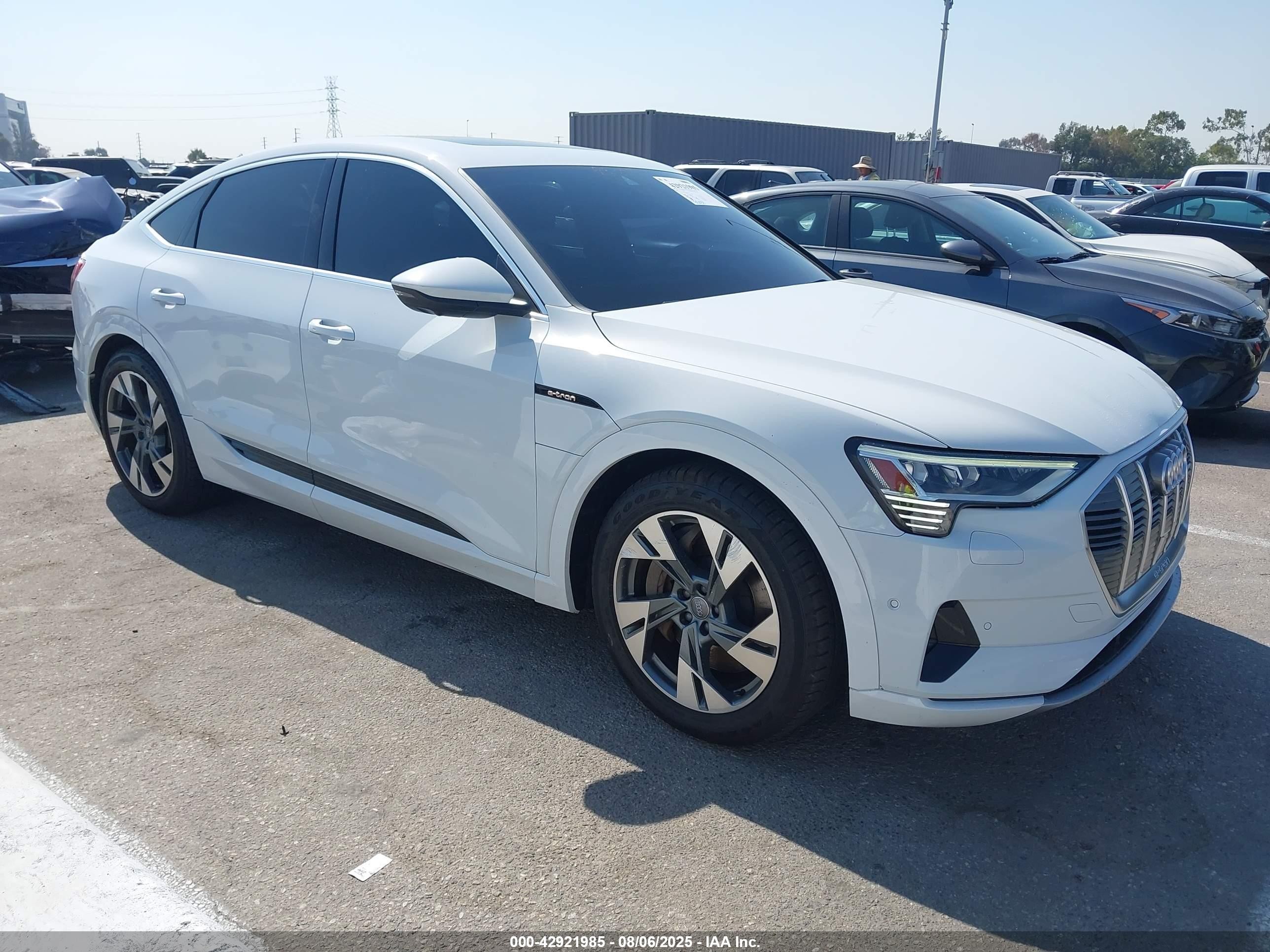2020 Audi e-tron Sportback Premium Plus, VIN WA12ABGE5LB031931 — Rear end