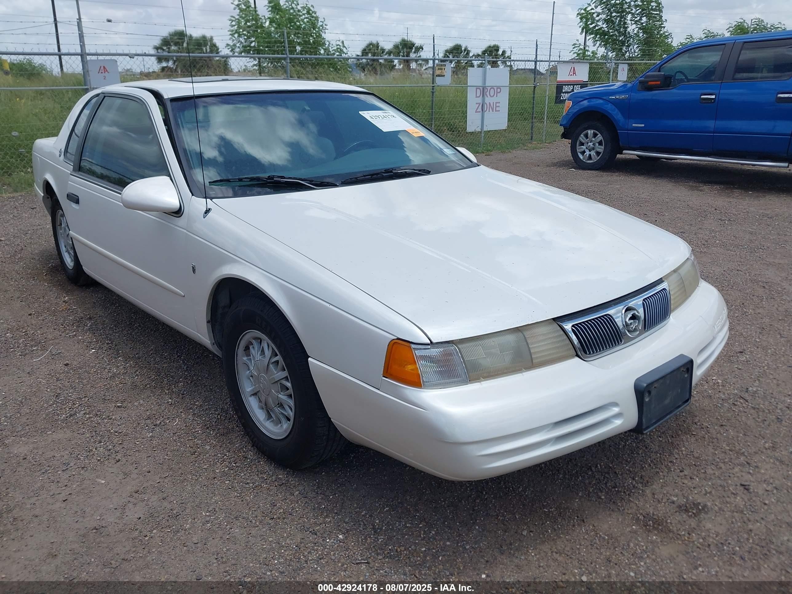 1994 Mercury Cougar XR7, VIN 1MELM6249RH651449 — Roof
