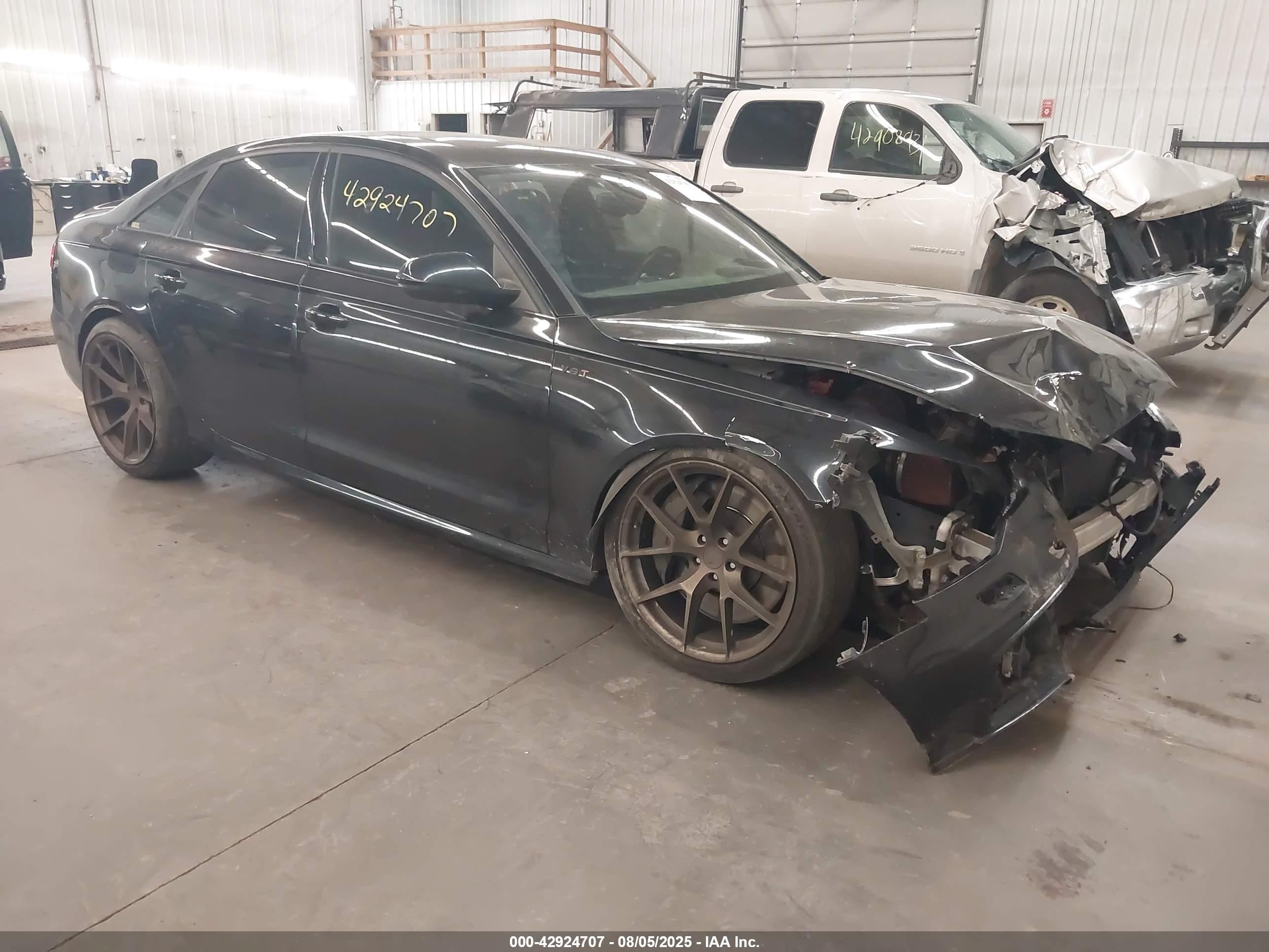 2015 Audi S6, VIN WAUF2AFC5FN010124 — Front end
