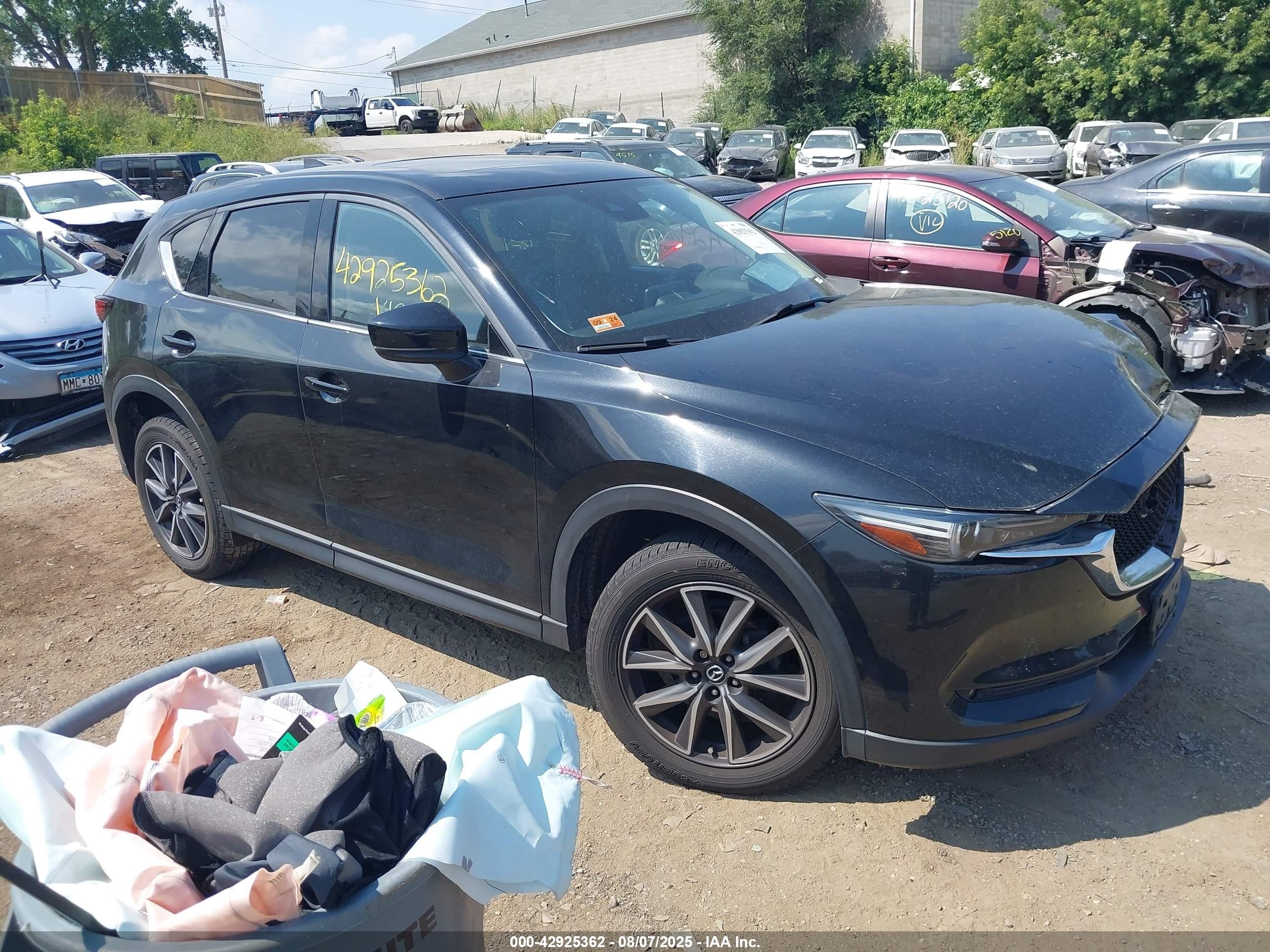 2018 Mazda CX-5 Grand Touring, VIN JM3KFBDM5J1414166 — Front end