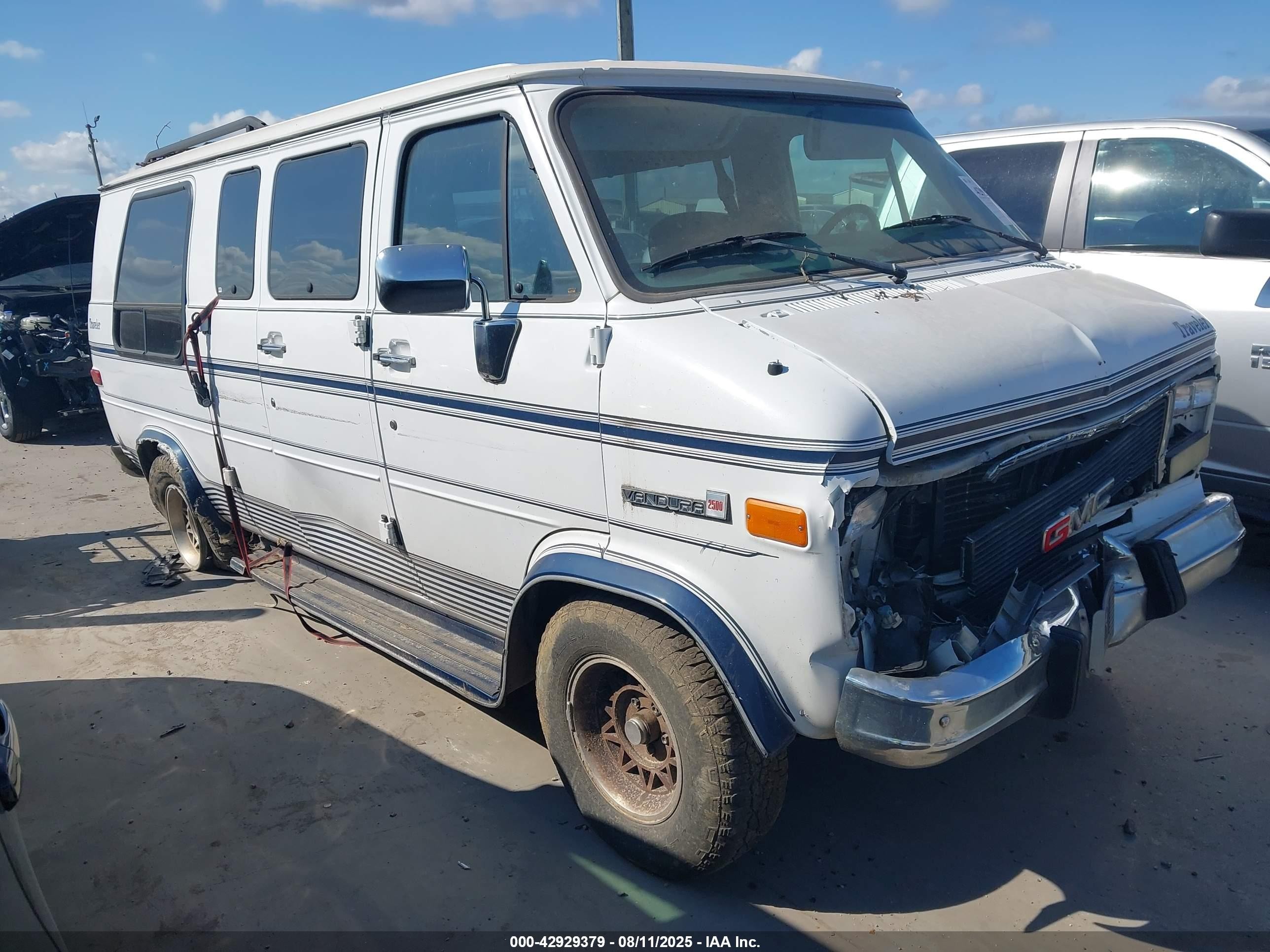 1995 GMC Vandura, VIN 1GDEG25K4SF550787 — Front end