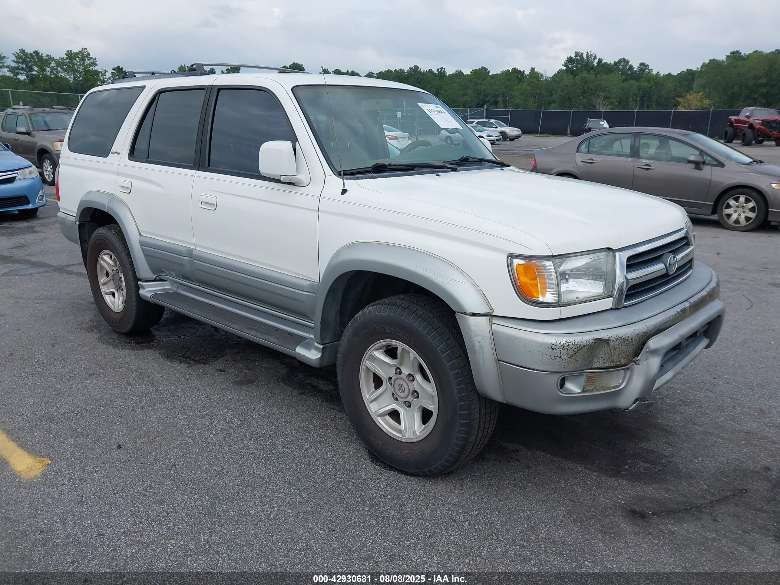 1999 Toyota 4Runner Limited, VIN JT3GN87R7X0120461 — Normal wear