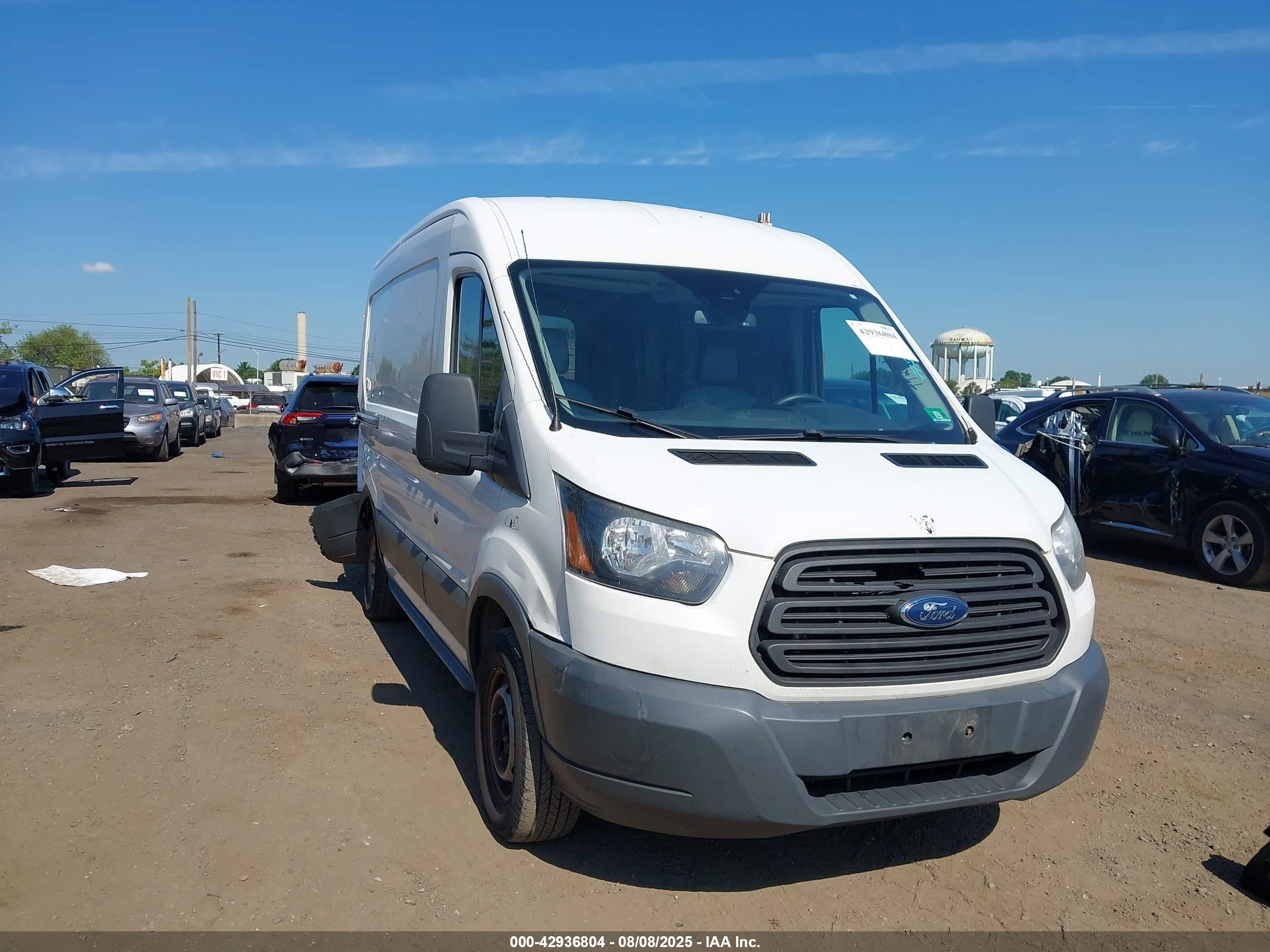 2017 Ford Transit Cargo, VIN 1FTYE1CMXHKB00888 — Rear end