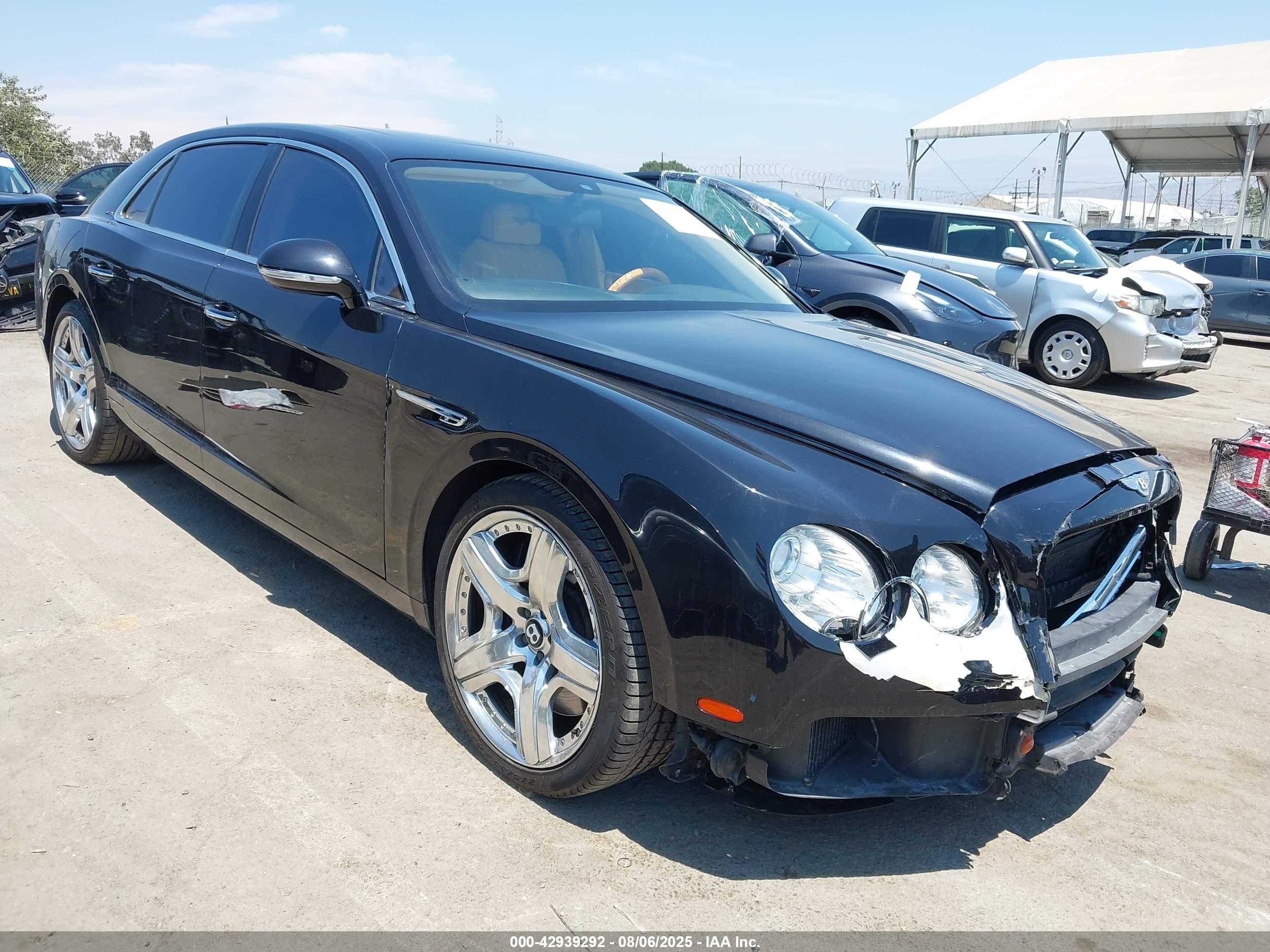 2014 Bentley Flying Spur, VIN SCBEC9ZA9EC096135 — Front end