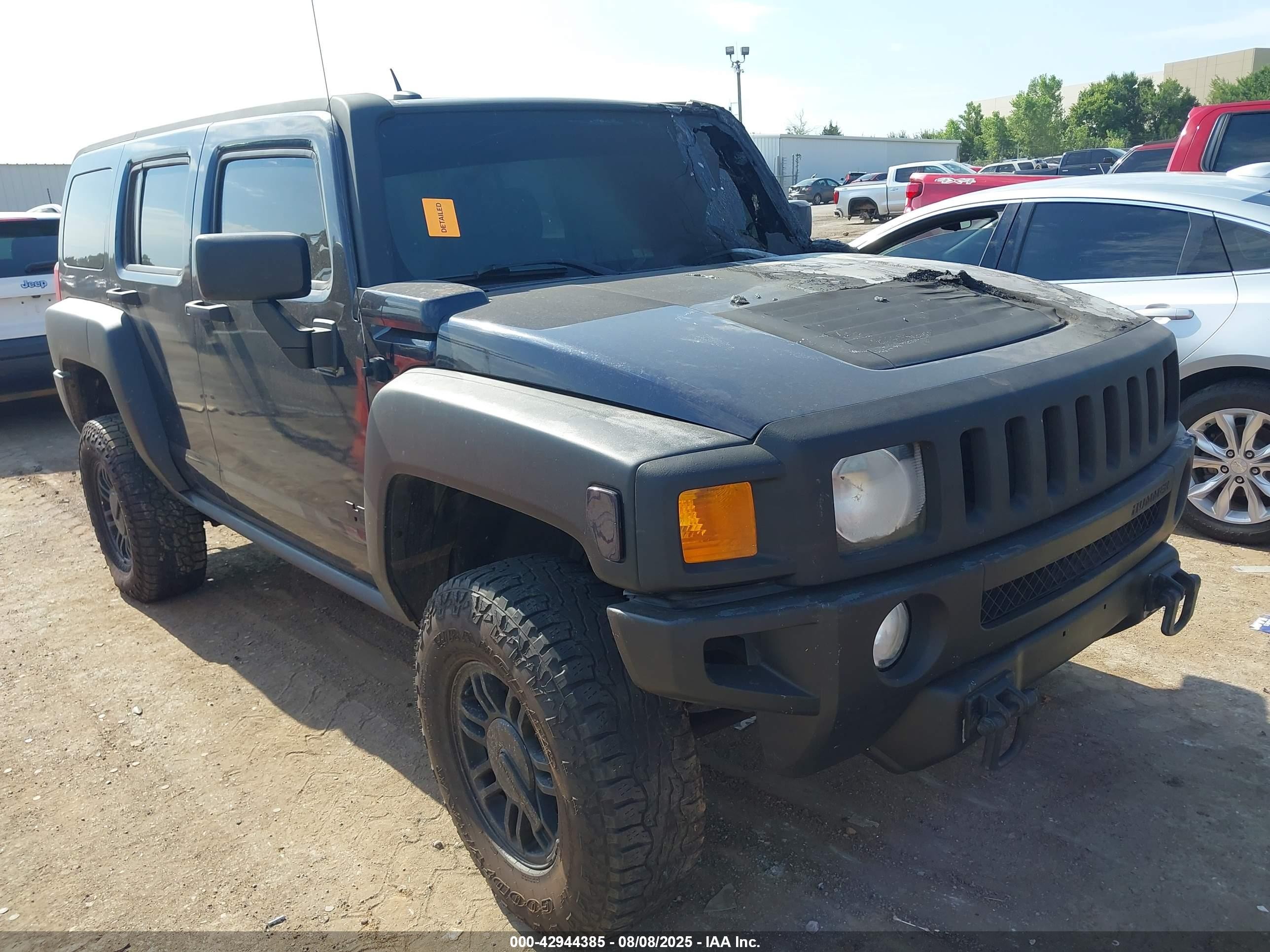 2008 Hummer H3 SUV, VIN 5GTEN13E688125093 — Engine fire