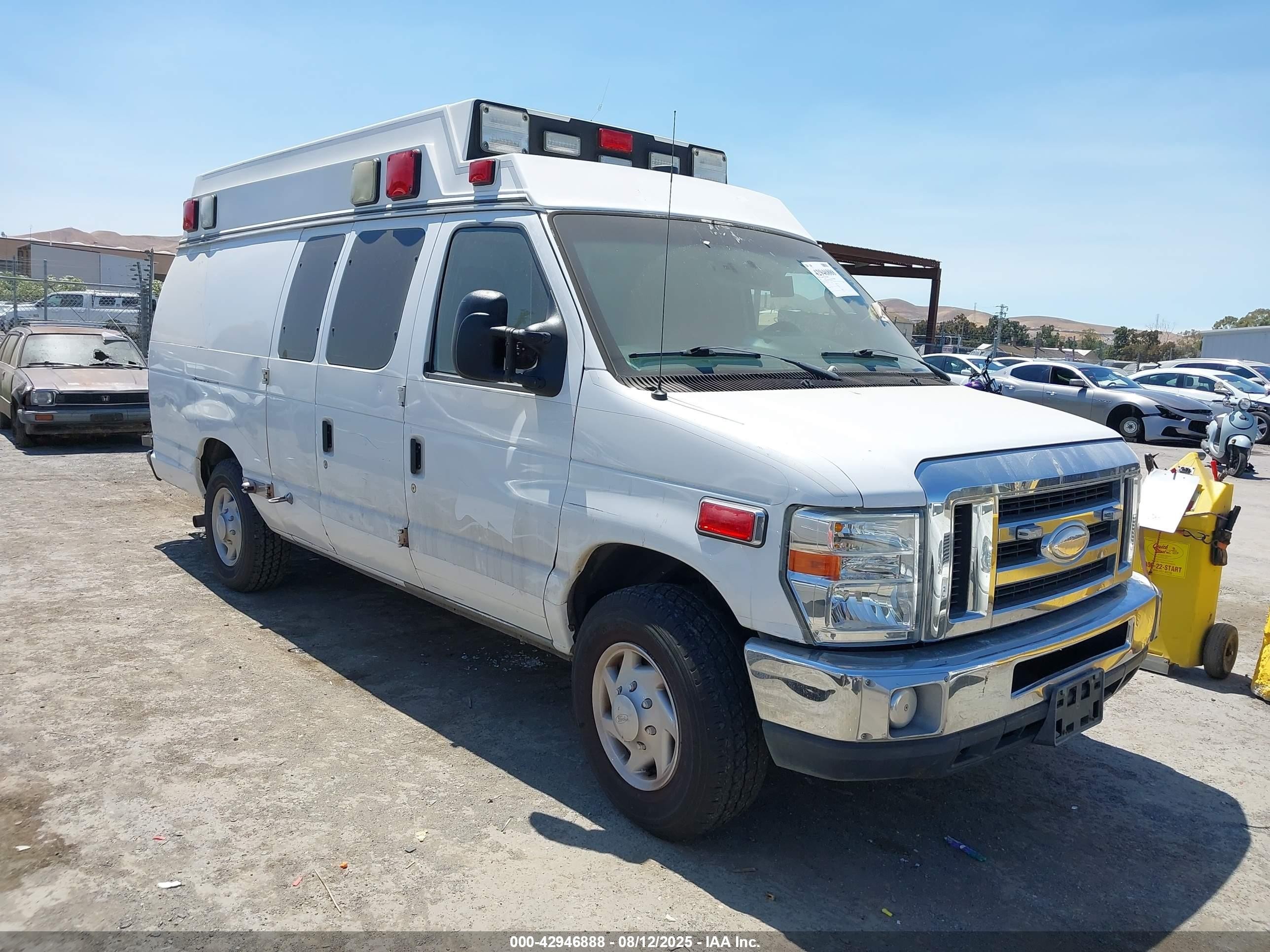 2013 Ford E-Series Commercial, VIN 1FDSS3ES1DDB29079 — Normal wear
