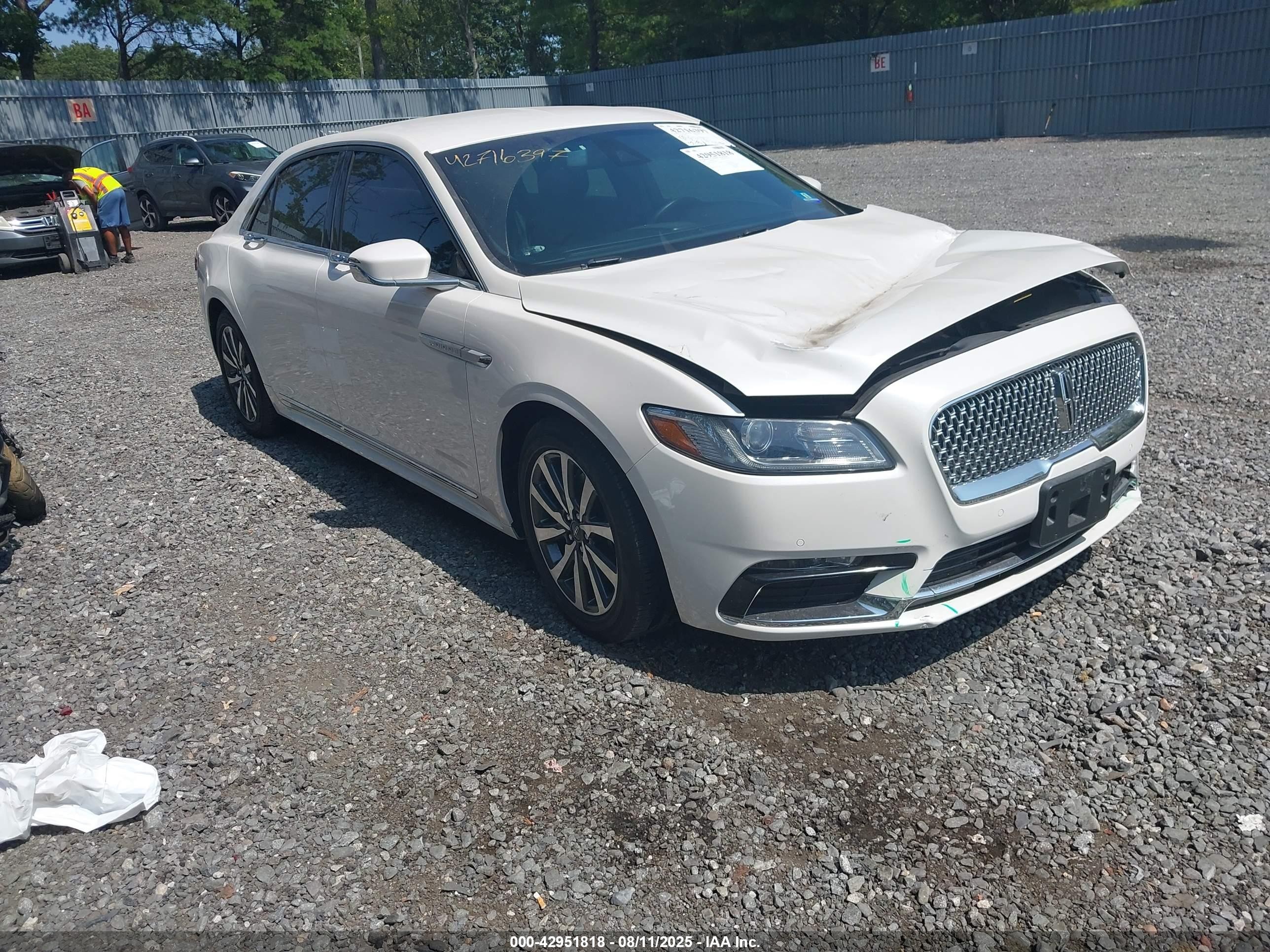 2019 Lincoln Continental Standard, VIN 1LN6L9PK3K5612904 — Storm