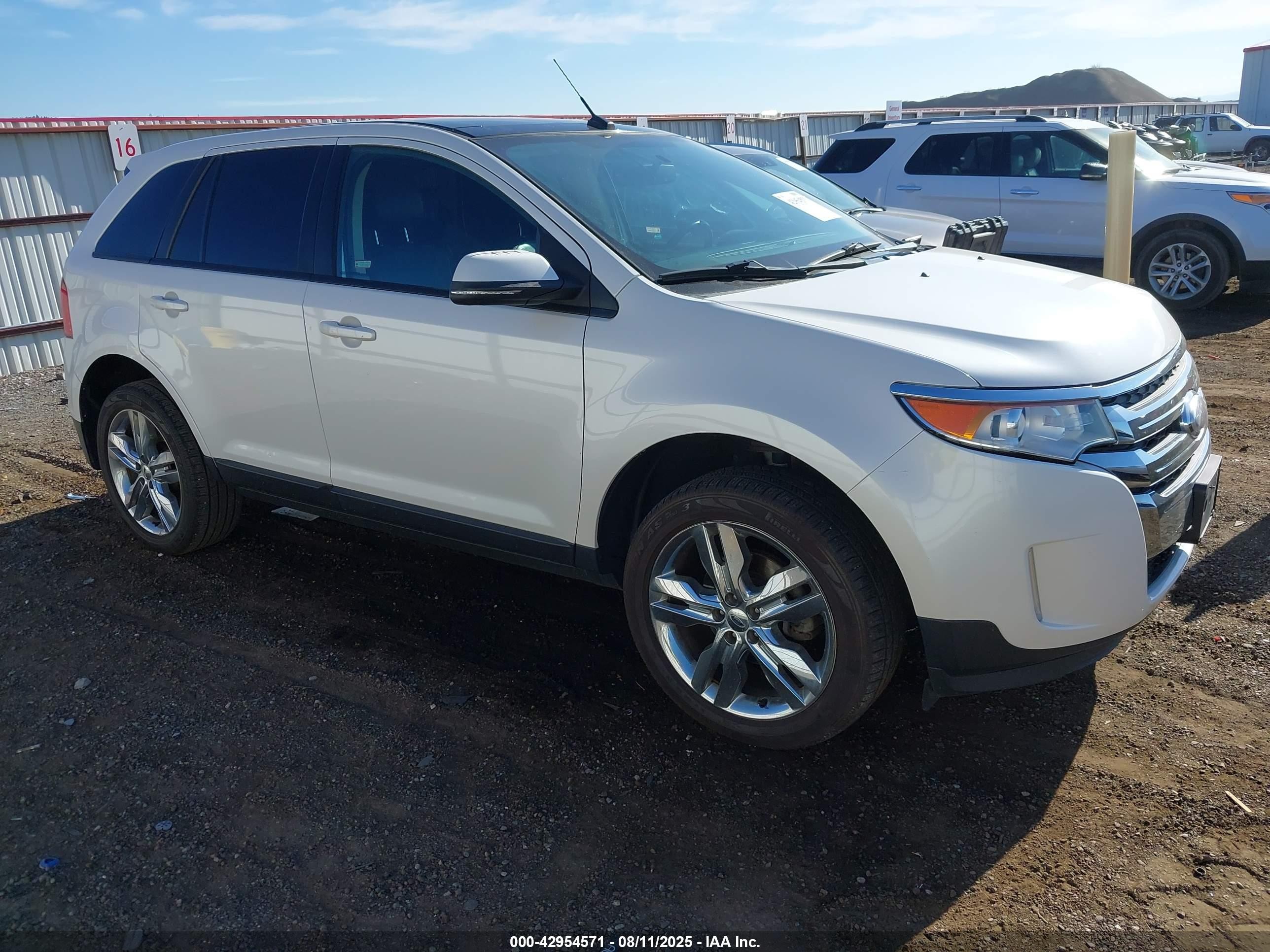 2013 Ford Edge SEL, VIN 2FMDK3JC6DBE38236 — Rear end