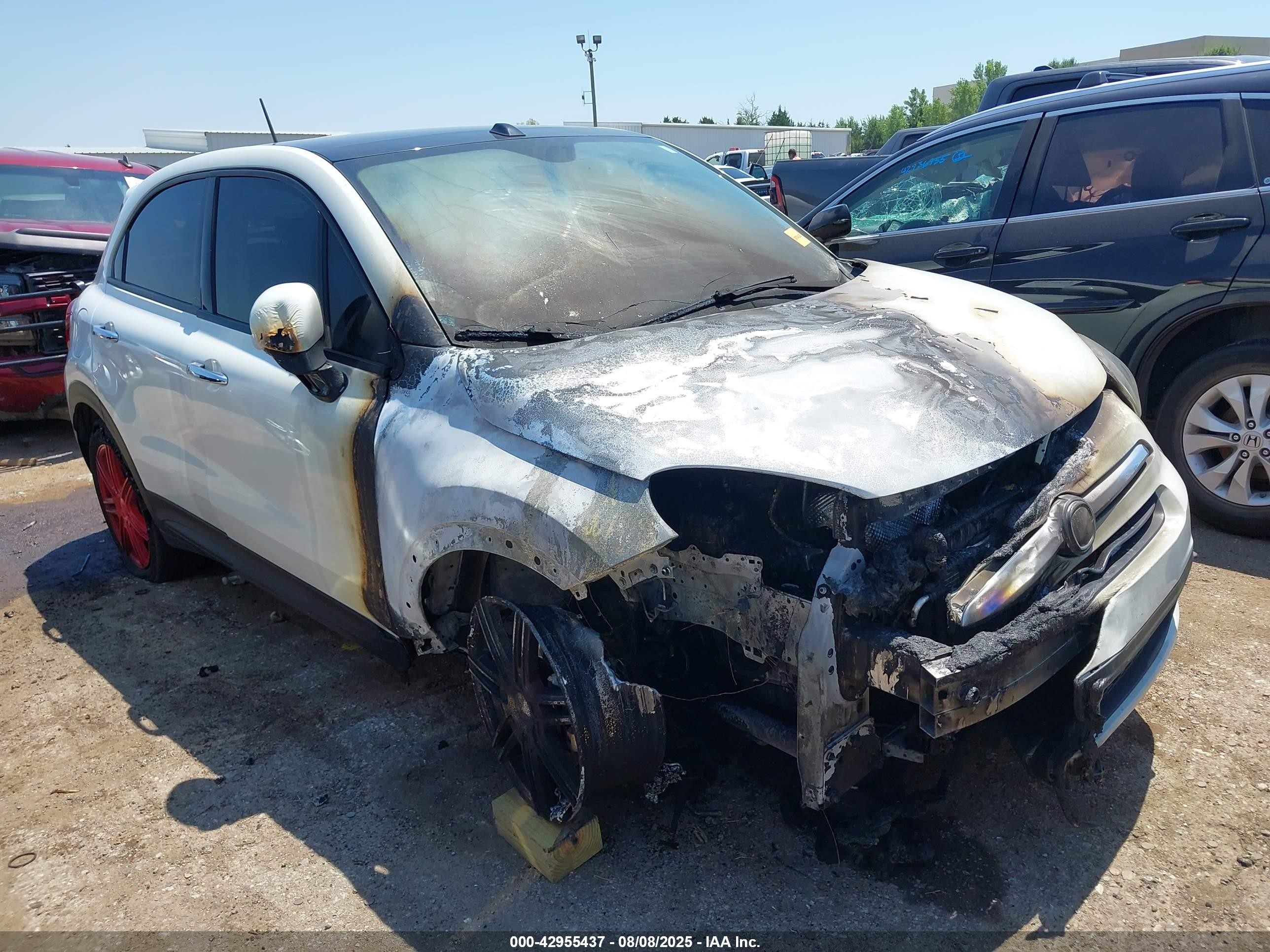 2016 FIAT 500X Easy, VIN ZFBCFXBT8GP376719 — Engine fire