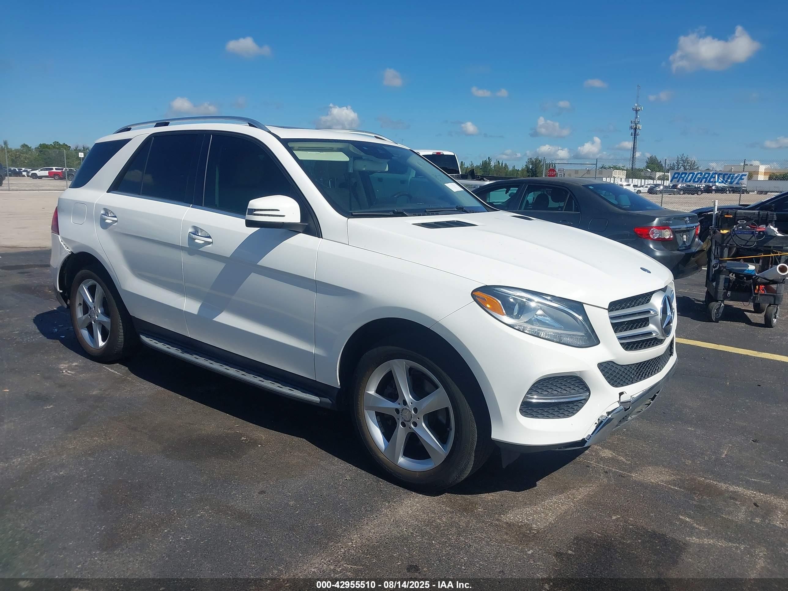2016 Mercedes-Benz GLE 350, VIN 4JGDA5JB3GA688183 — Rear end
