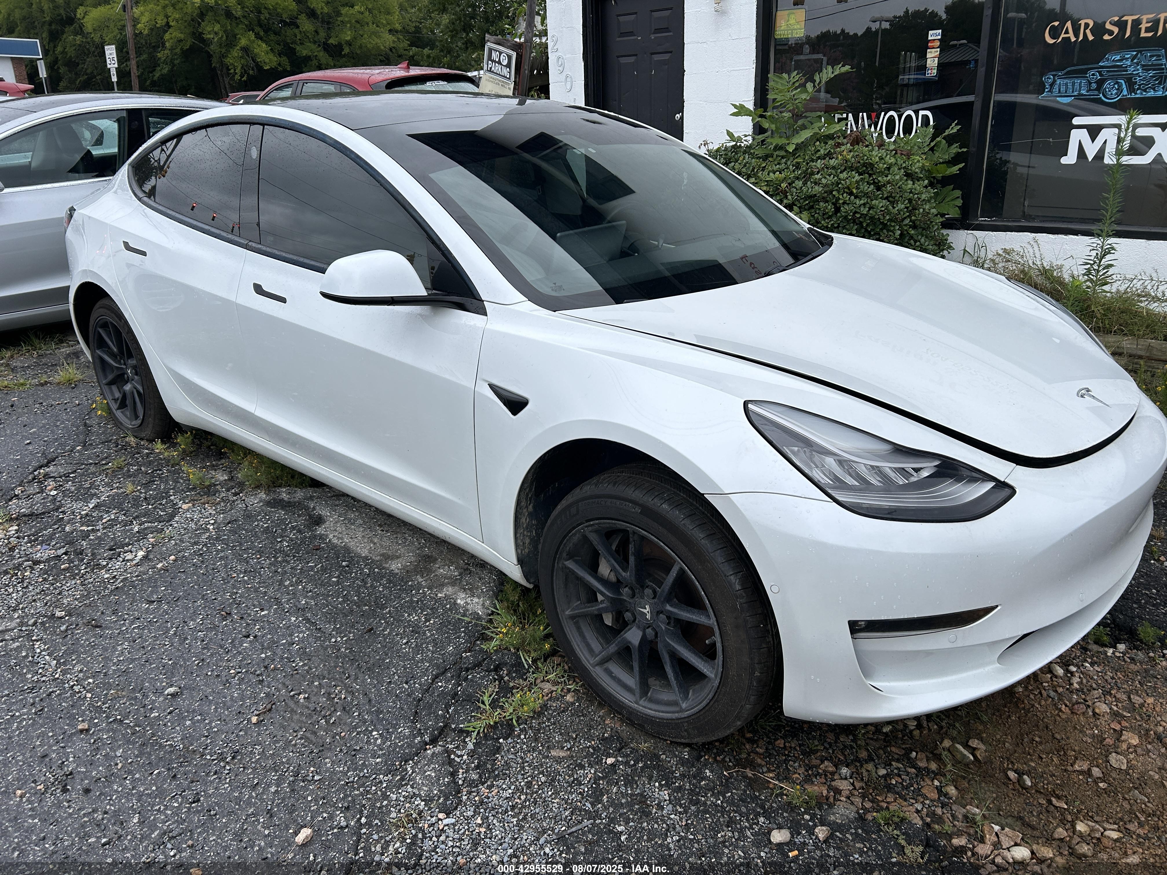 2021 Tesla Model 3 Long Range, VIN 5YJ3E1EB0MF855156 — Auction photo