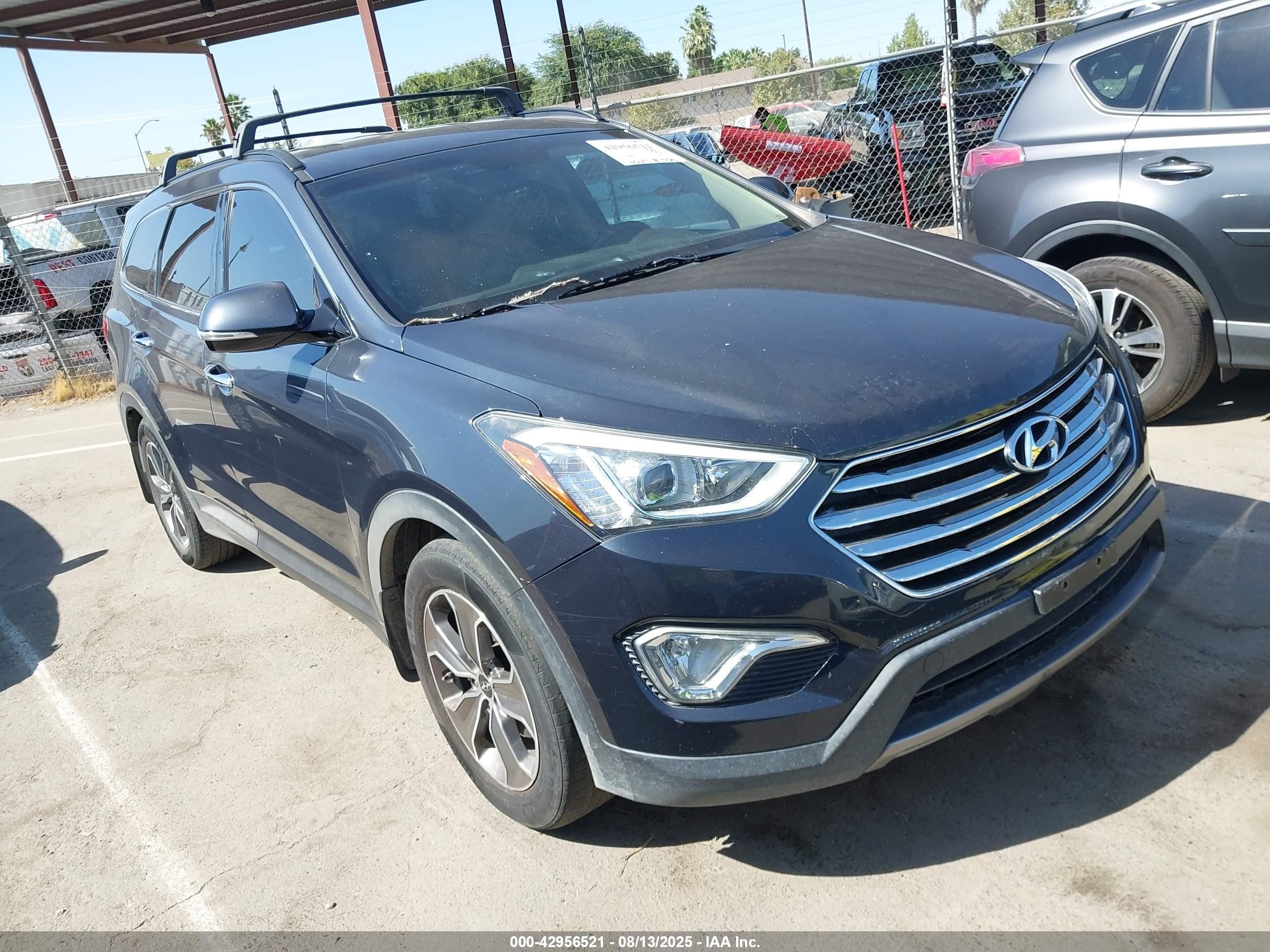 2013 Hyundai Santa Fe GLS, VIN KM8SN4HFXDU024892 — Rear end