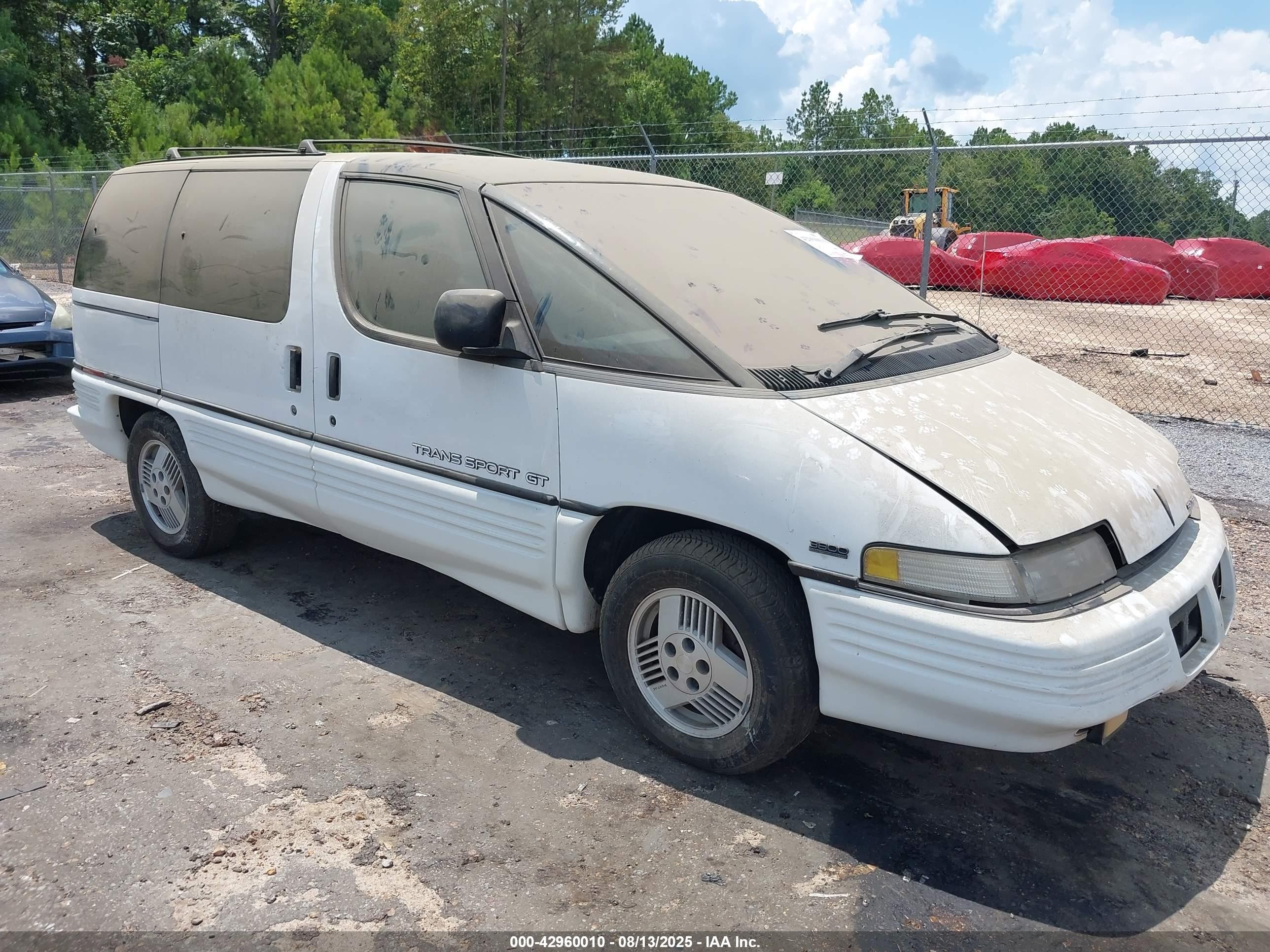 1992 Pontiac Trans Sport, VIN 1GMDU06L2NT221897 — Normal wear