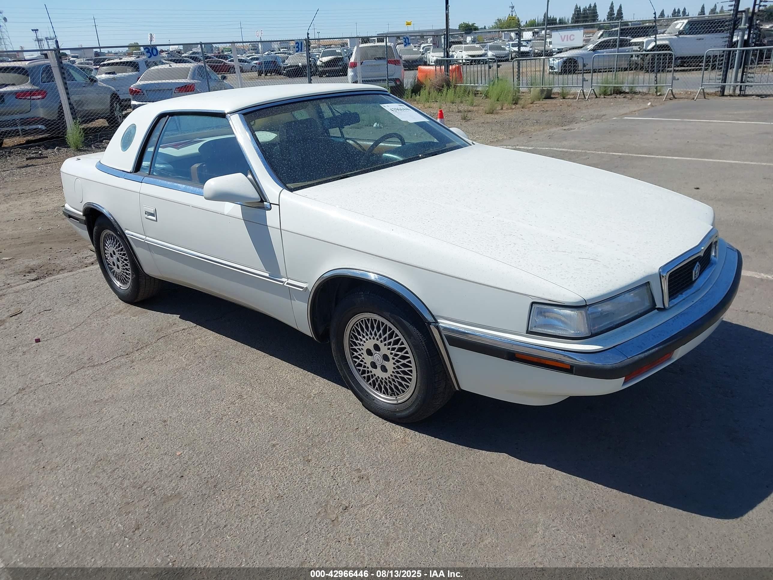 1991 Chrysler TC by Maserati, VIN ZC2FS1202MB208313 — Front end