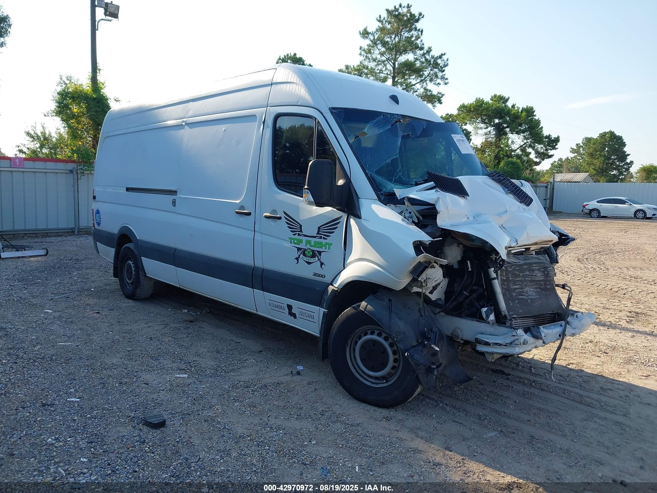 2013 Freightliner Sprinter, VIN WDYPE8CC4D5740359 — Перед
