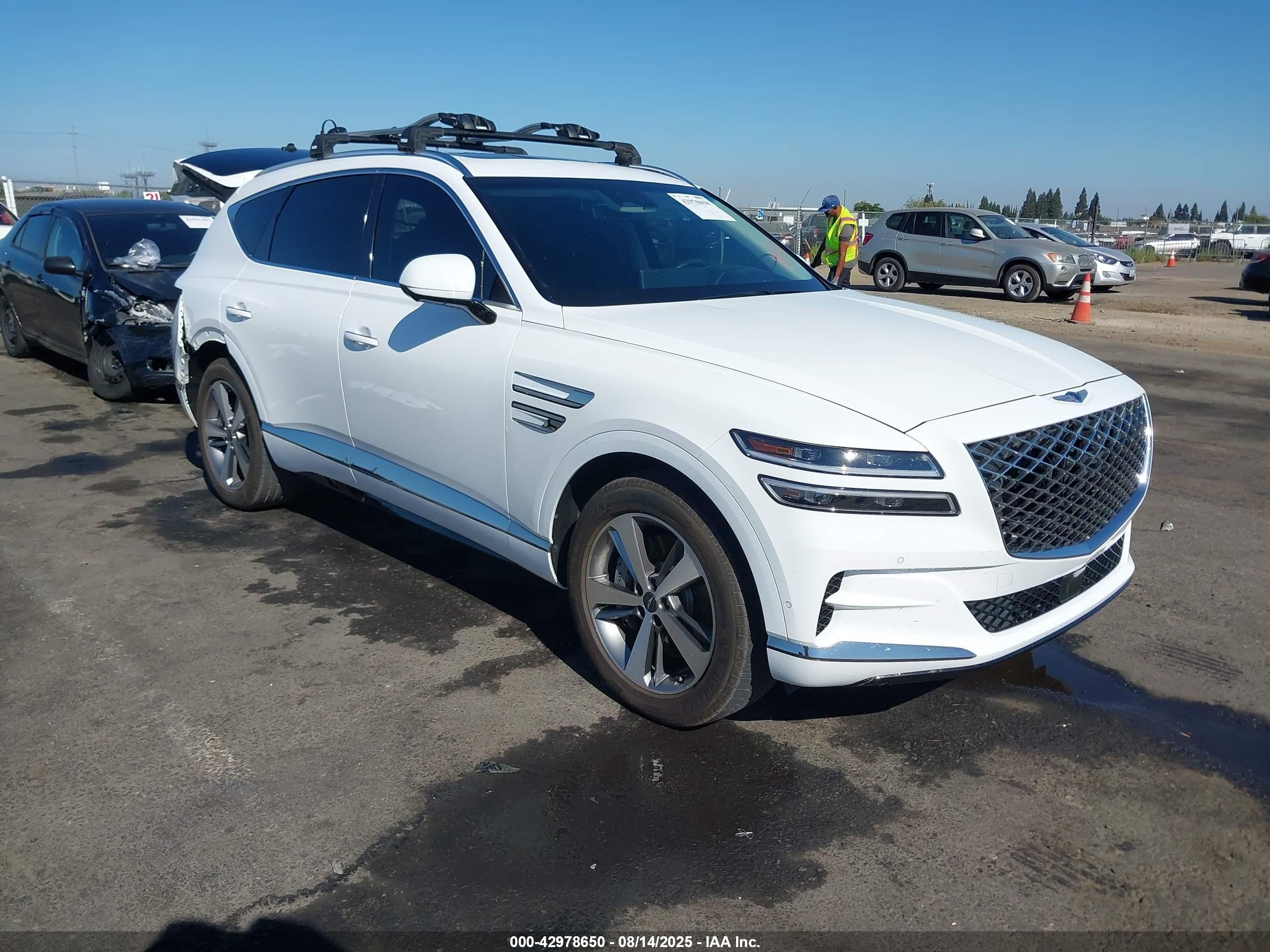2023 Genesis GV80, VIN KMUHCESC4PU105347 — Rear end