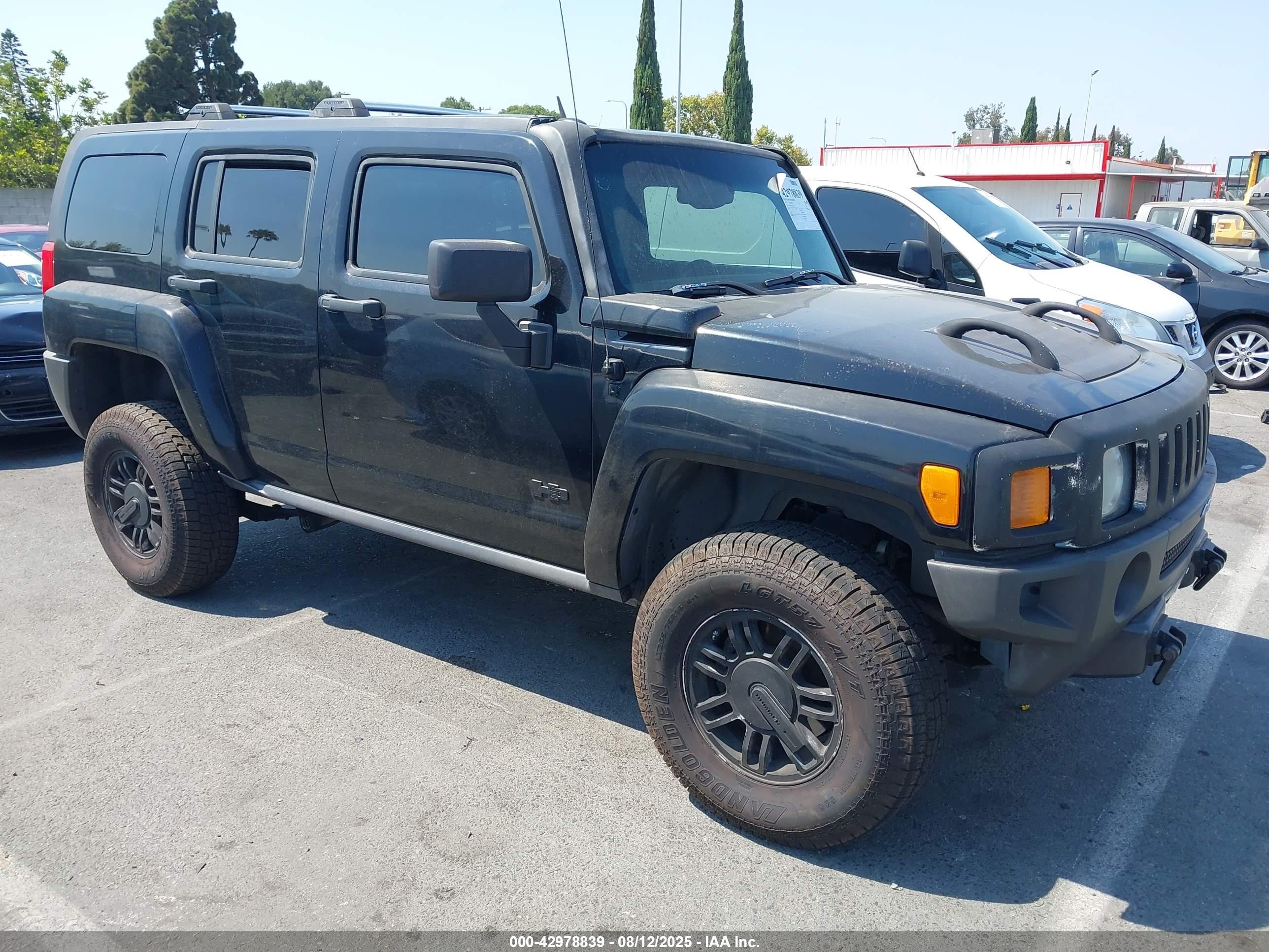 2007 Hummer H3 SUV, VIN 5GTDN13E278134853 — Theft recovery